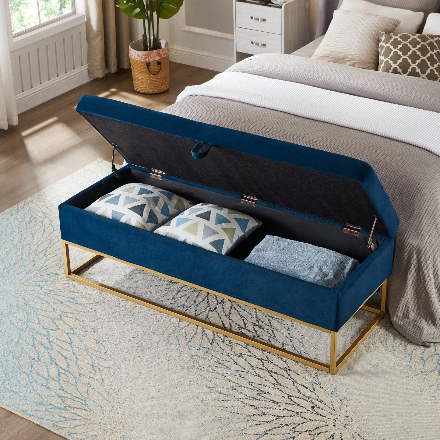 58.6" Bed Bench Metal Base With Storage Pink Velvet