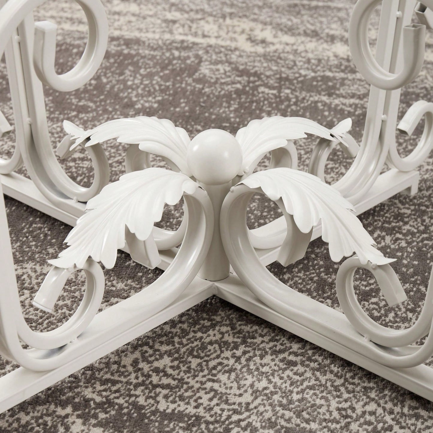 Glass Coffee Table With Sturdy Iron Leaf-Shape Base, Leisure Cocktail Table With Tempered Glass Top For Living Room, Dining Room