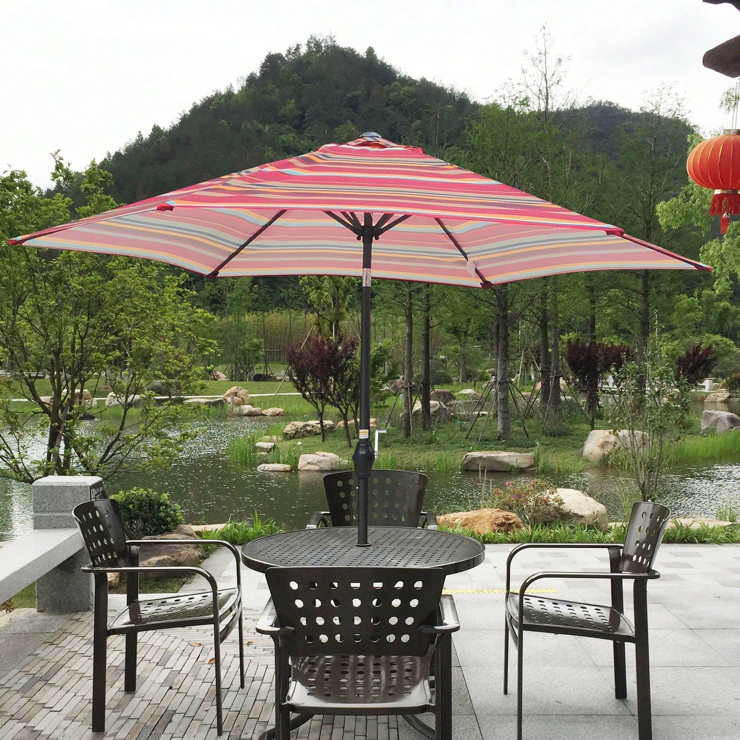 9FT UMBRELLA , Waterproof, Fade Resistant, Easy To Clean, Sturdy Construction, Push Button Tilt And Crank System, Wind Vent