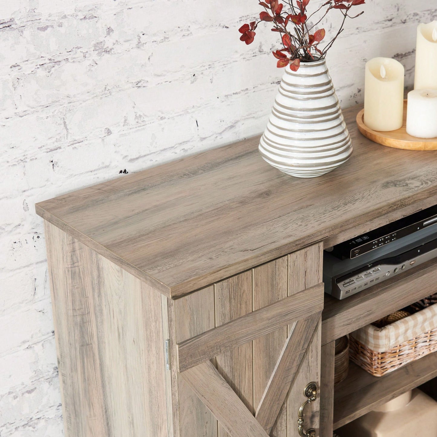 Media TV Stand Antique Entertainment Console For TV Up To 50" With Open And Closed Storage Space, Gray Wash