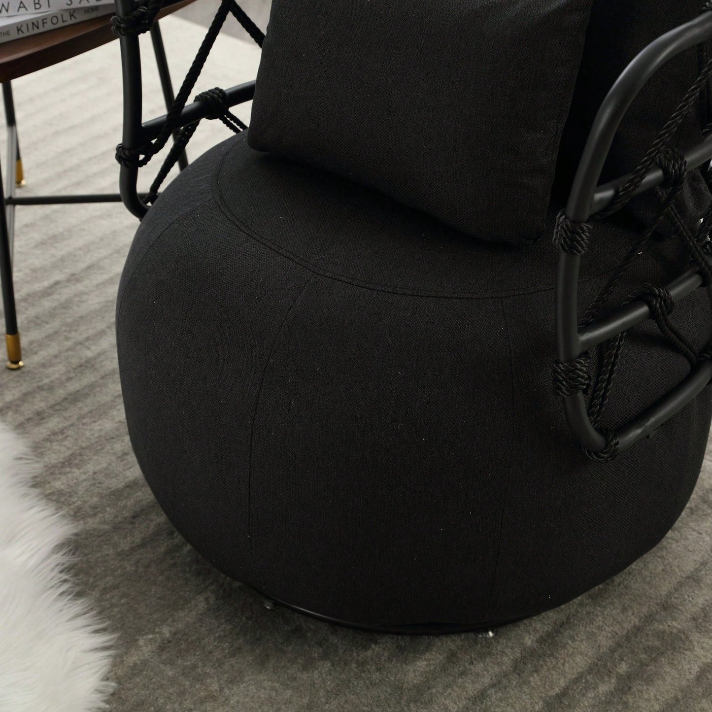 Stylish Velvet Accent Chair with Metal Legs Tufted Design Comfortable Deep Seat for Living Room Bedroom Office 250lb Capacity