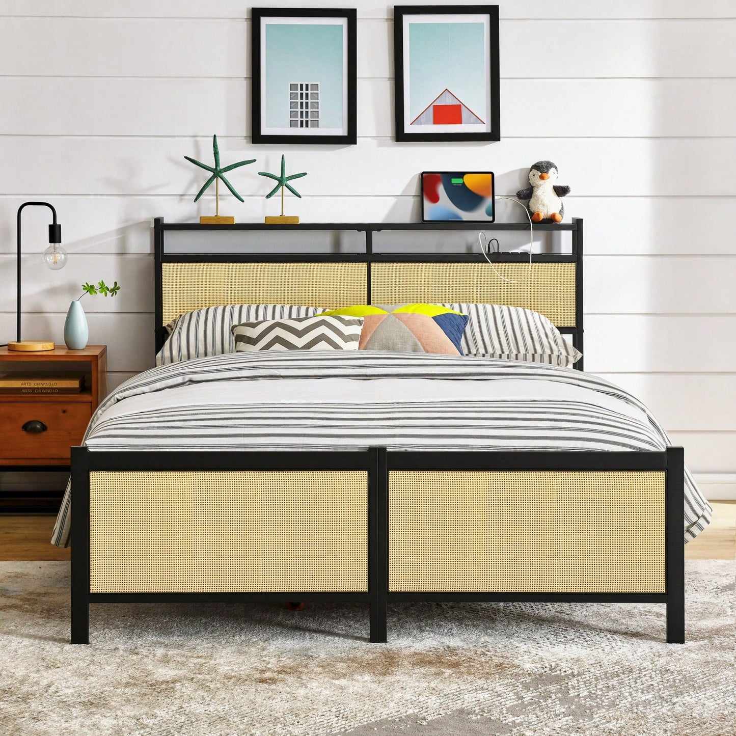 Stylish Wrought Iron Bed Frame With USB Charging Port And Lamp, Durable Metal Platform Bed For Twin Full Double Size
