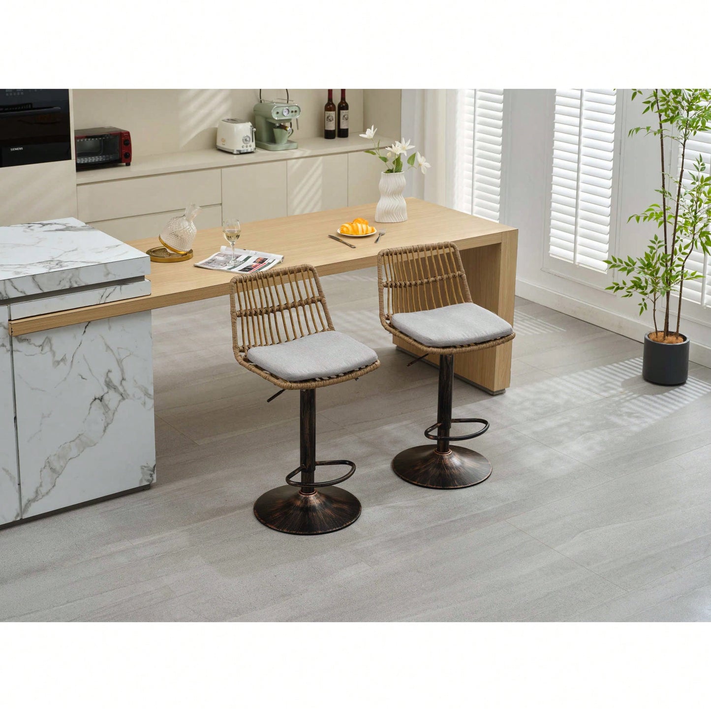 Set Of 2 Swivel Rattan Bar Stools - Stylish Counter Height Chairs With Footrest For Kitchen And Dining Room