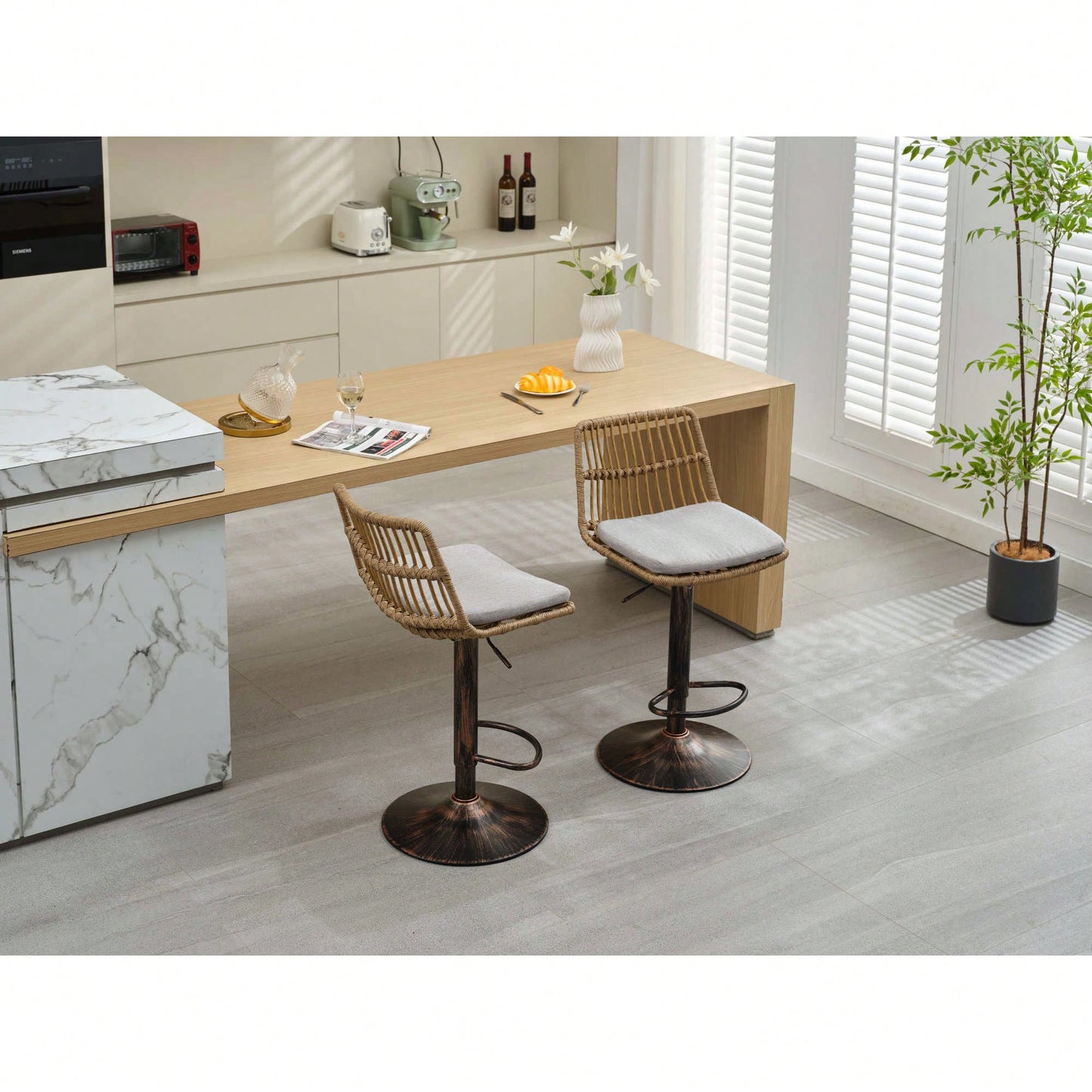 Set Of 2 Swivel Rattan Bar Stools - Stylish Counter Height Chairs With Footrest For Kitchen And Dining Room
