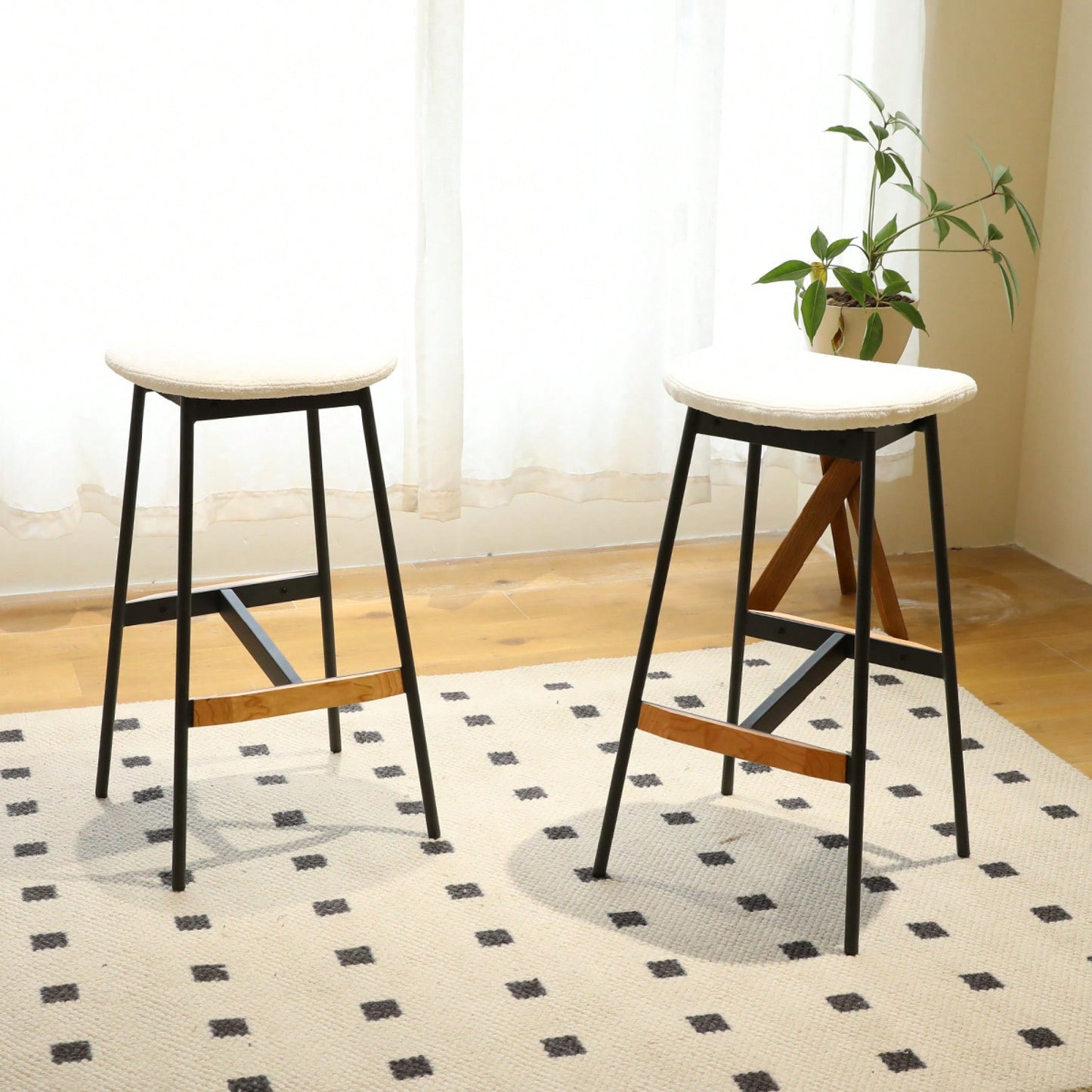Elegant Set Of 2 Backless Bar Stools - Comfortable Soft Fabric Upholstered Counter And Bar Height Chairs For Kitchen And Dining Room