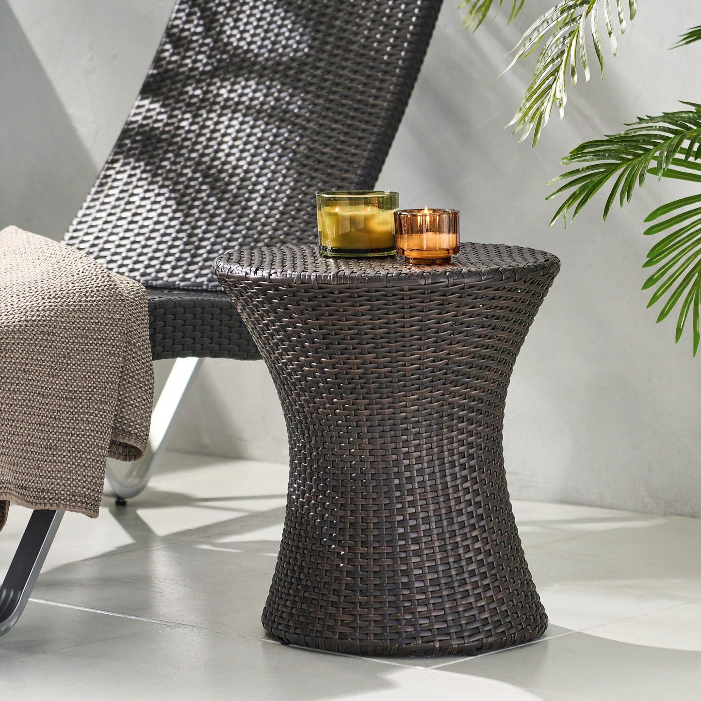 Elegant Hourglass Table Base For Modern Home Decor - Stunning Accent Piece For Any Room
