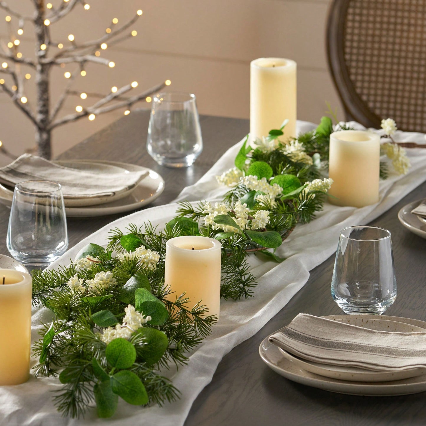 5-Foot Lush Leaves And Berry Garland For Festive Decor And Home Accents