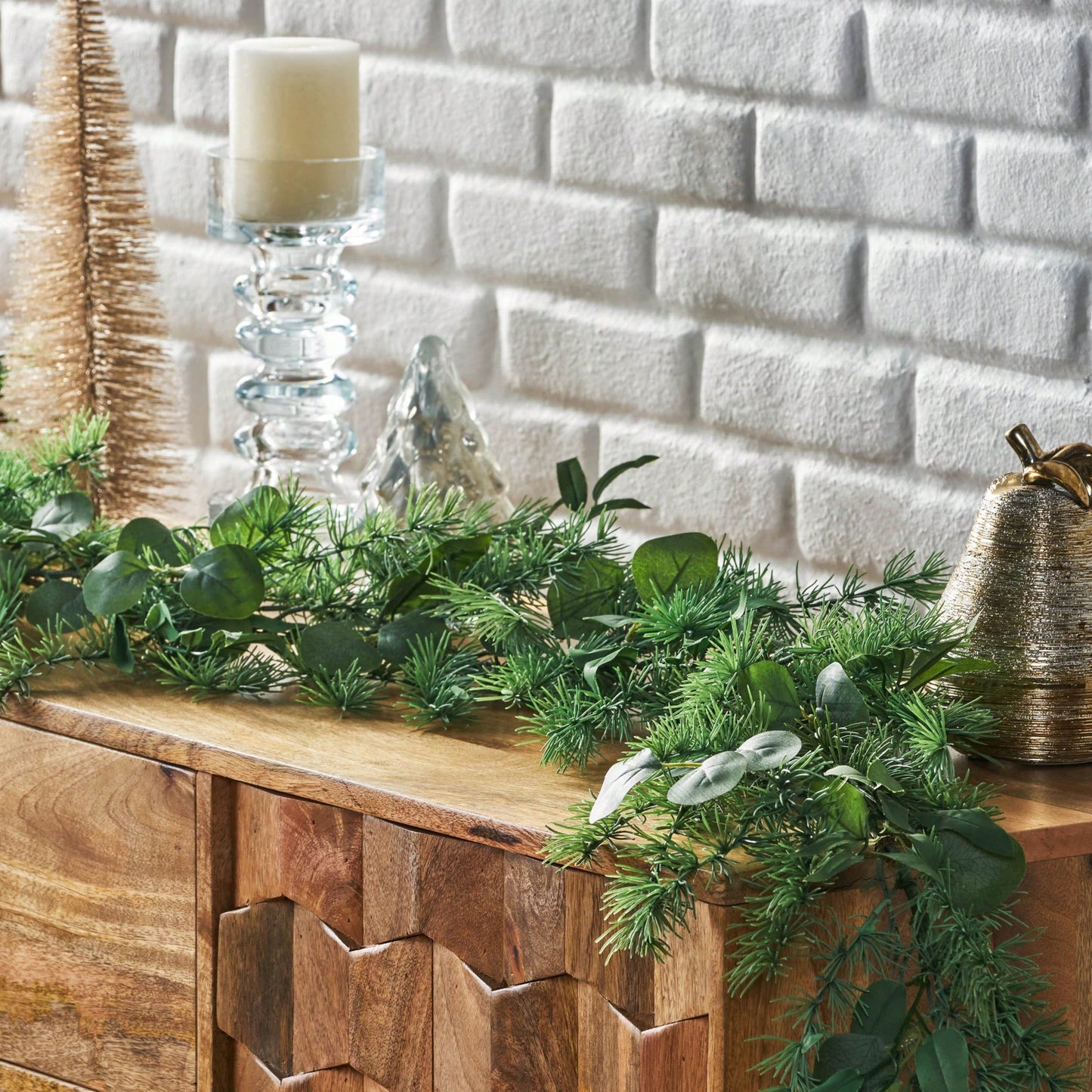 5.5-Foot Lush Greenery Leaves Garland For Home Decor And Event Styling