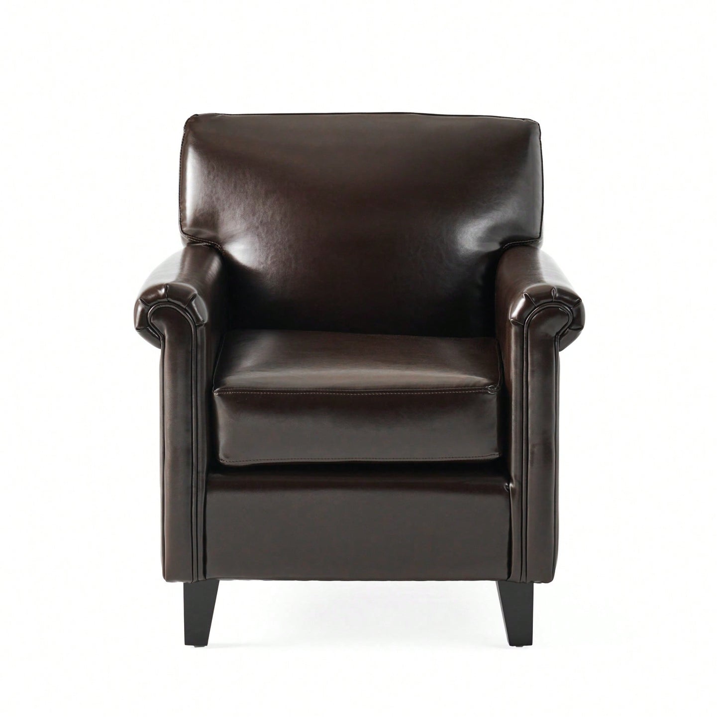 Elegant Vintage-Inspired Club Chair For Stylish Living Spaces