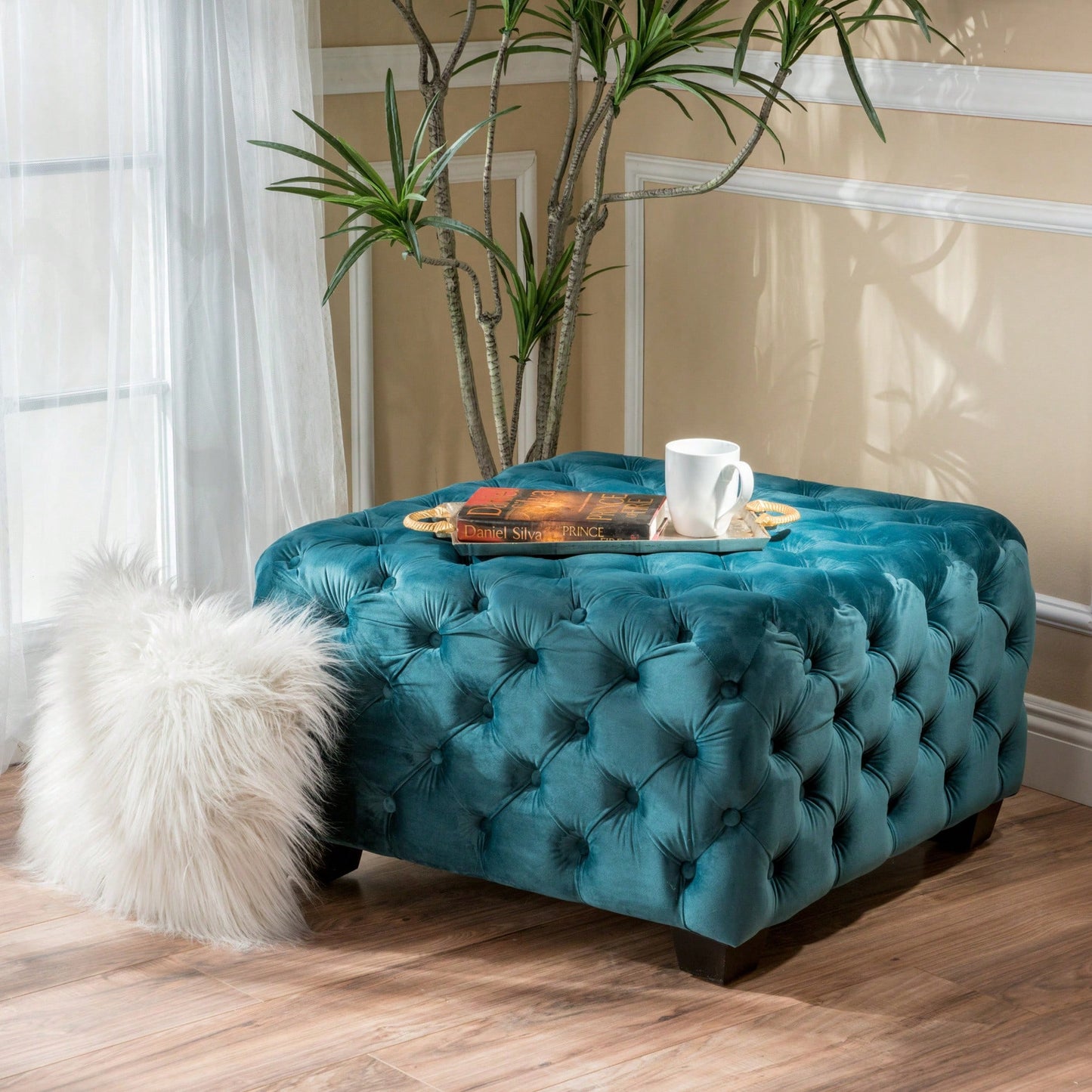 Stylish Modern  Ottoman For Living Room, Bedroom, Or Office - Versatile Footrest And Seat With Soft Velvet Fabric
