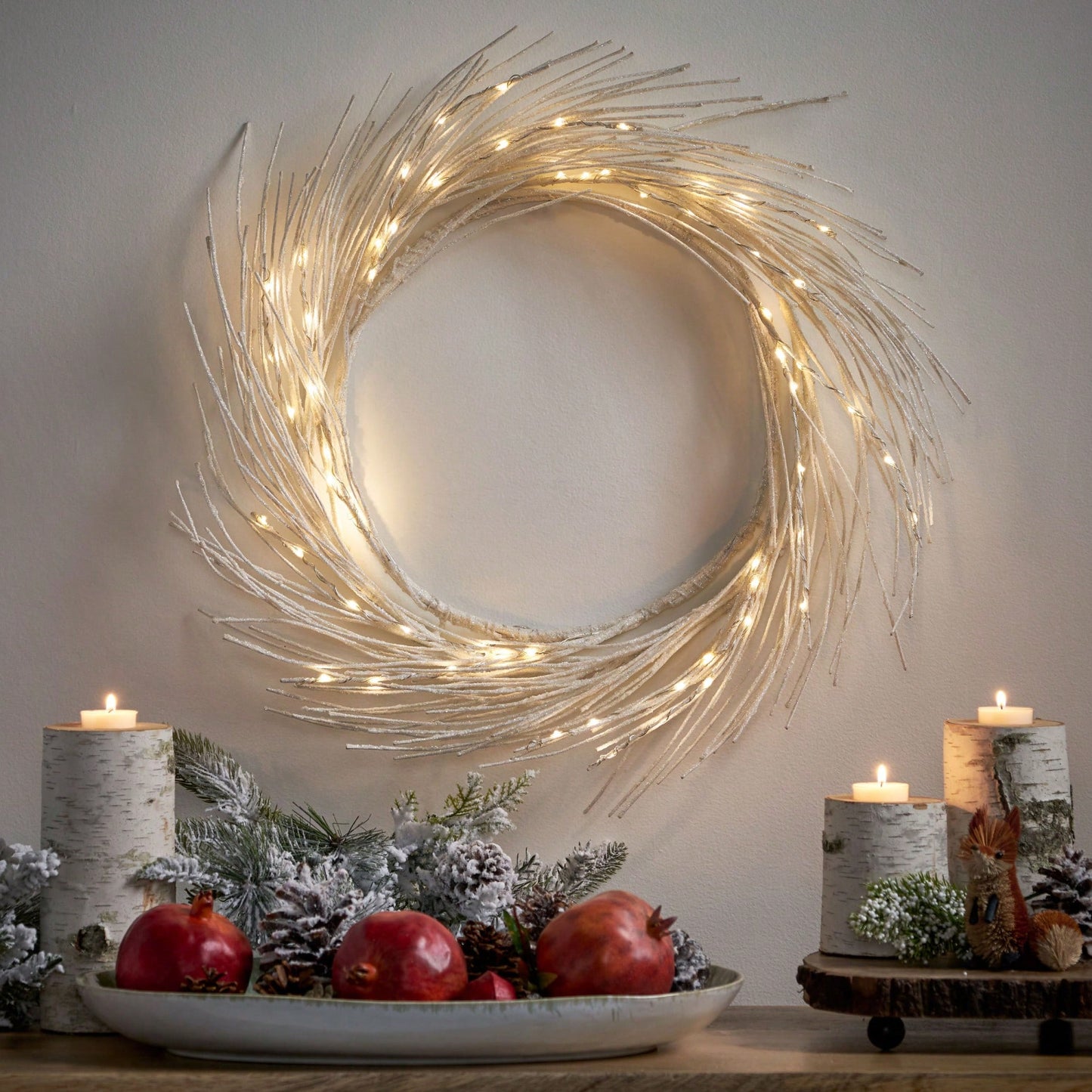 24-Inch Illuminated Paper Wreath With Battery-Operated LED Lights For Enchanting Holiday Decor