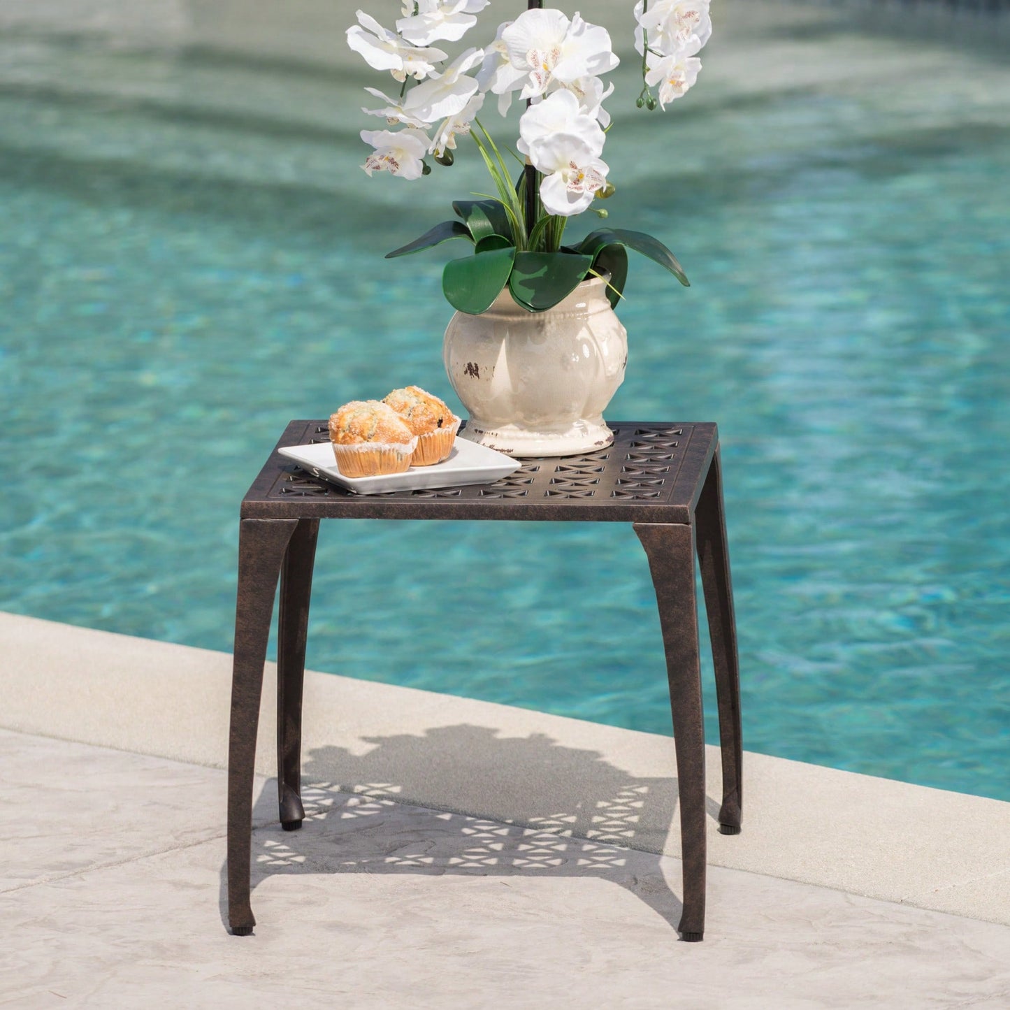 Elegant 18 Inch Round Side Table For Living Room Or Bedroom Decor