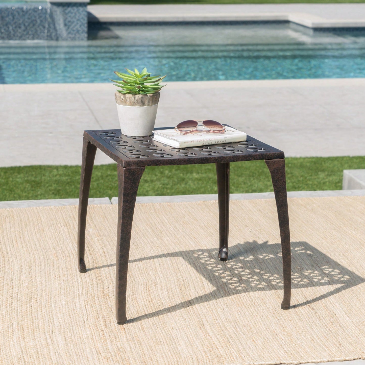 Elegant 18 Inch Round Side Table For Living Room Or Bedroom Decor