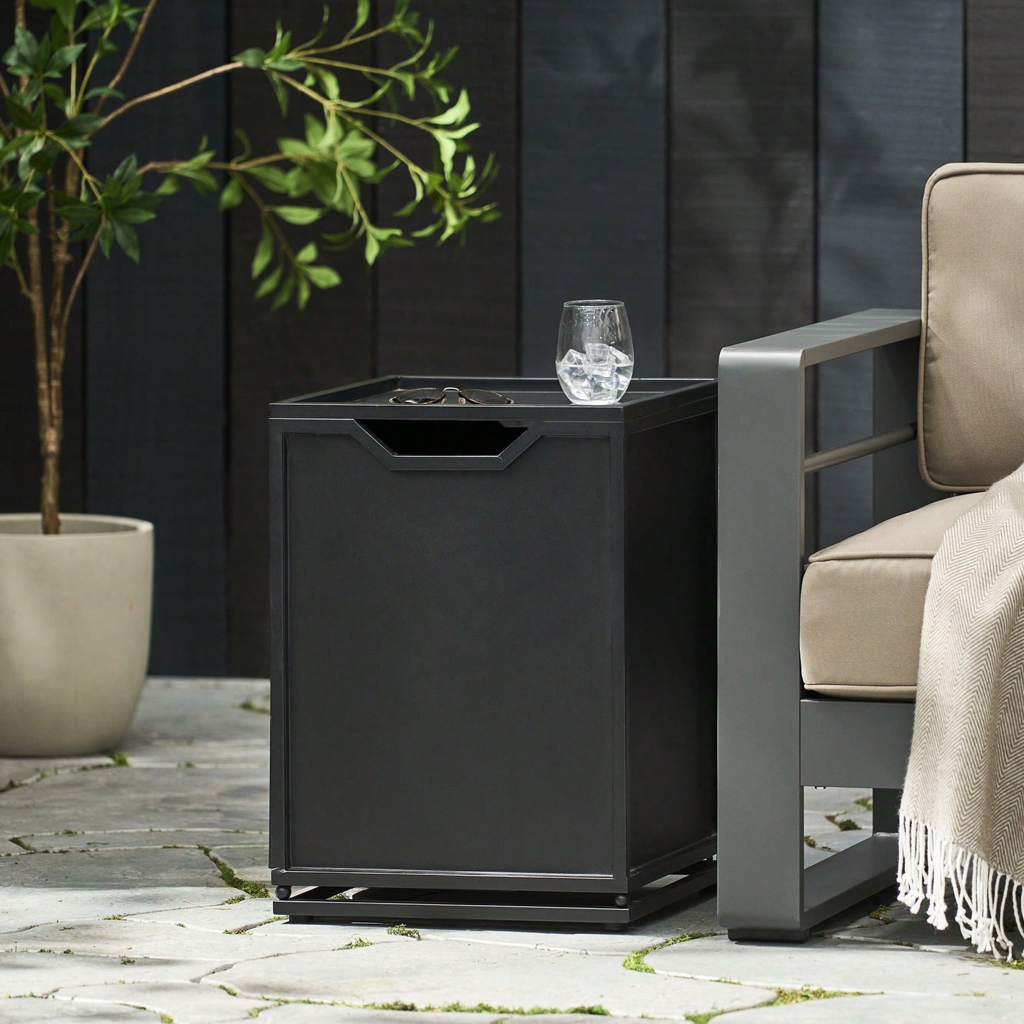 Durable Metal Tank Holder For Secure Storage And Easy Access