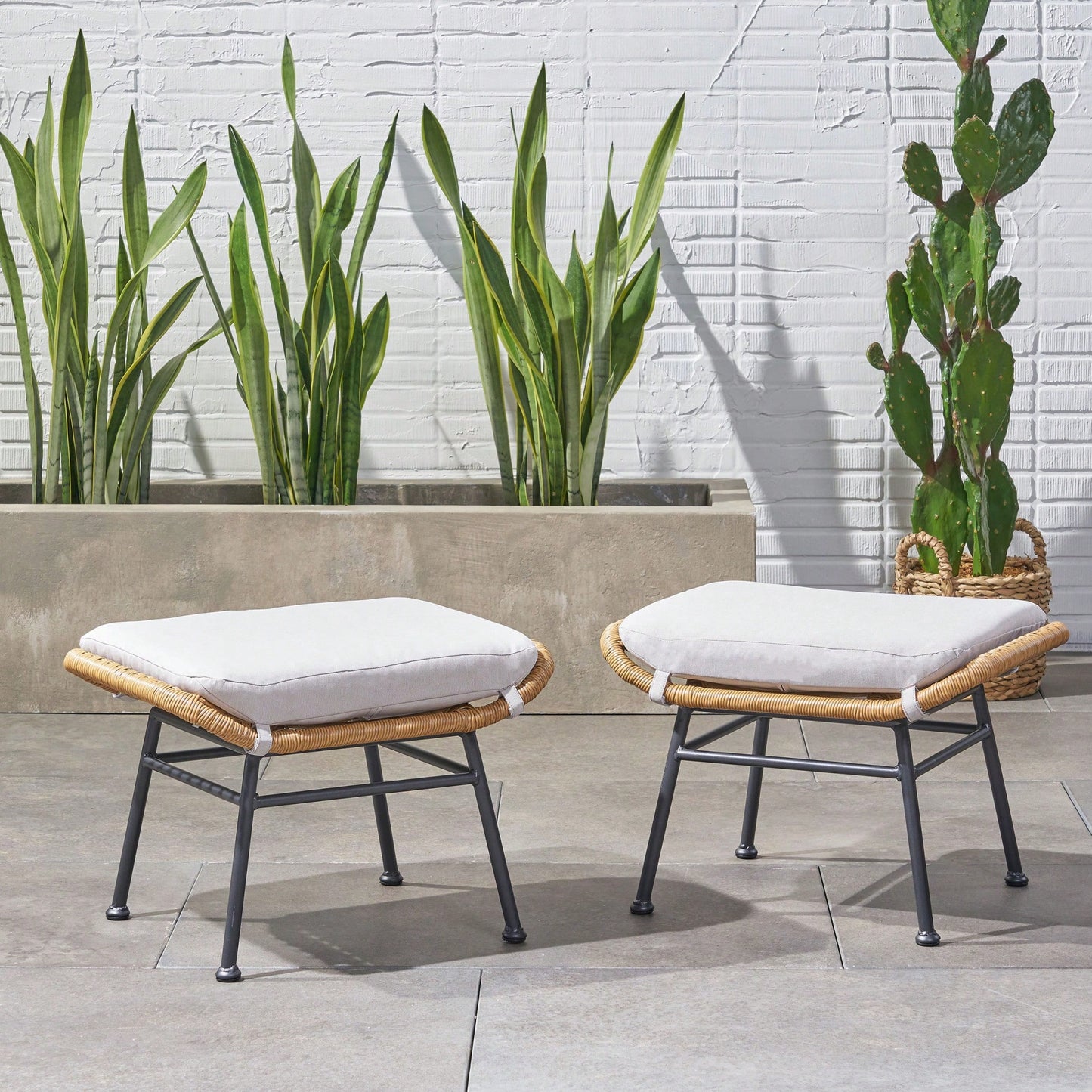 Set Of 2, Stylish Upholstered Ottoman For Living Room Or Bedroom Use
