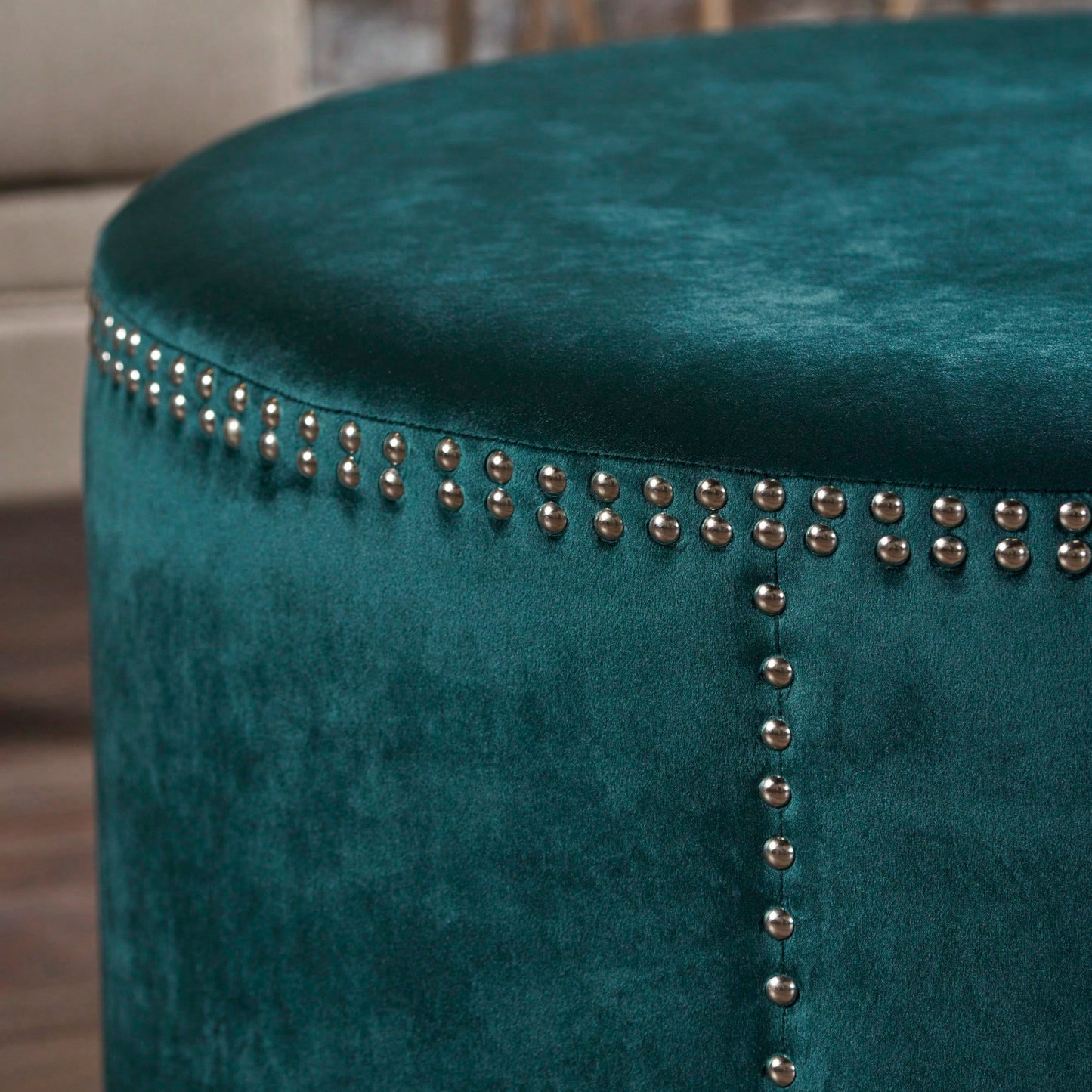 Elegant Ottoman For Stylish Home Décor And Comfortable Seating