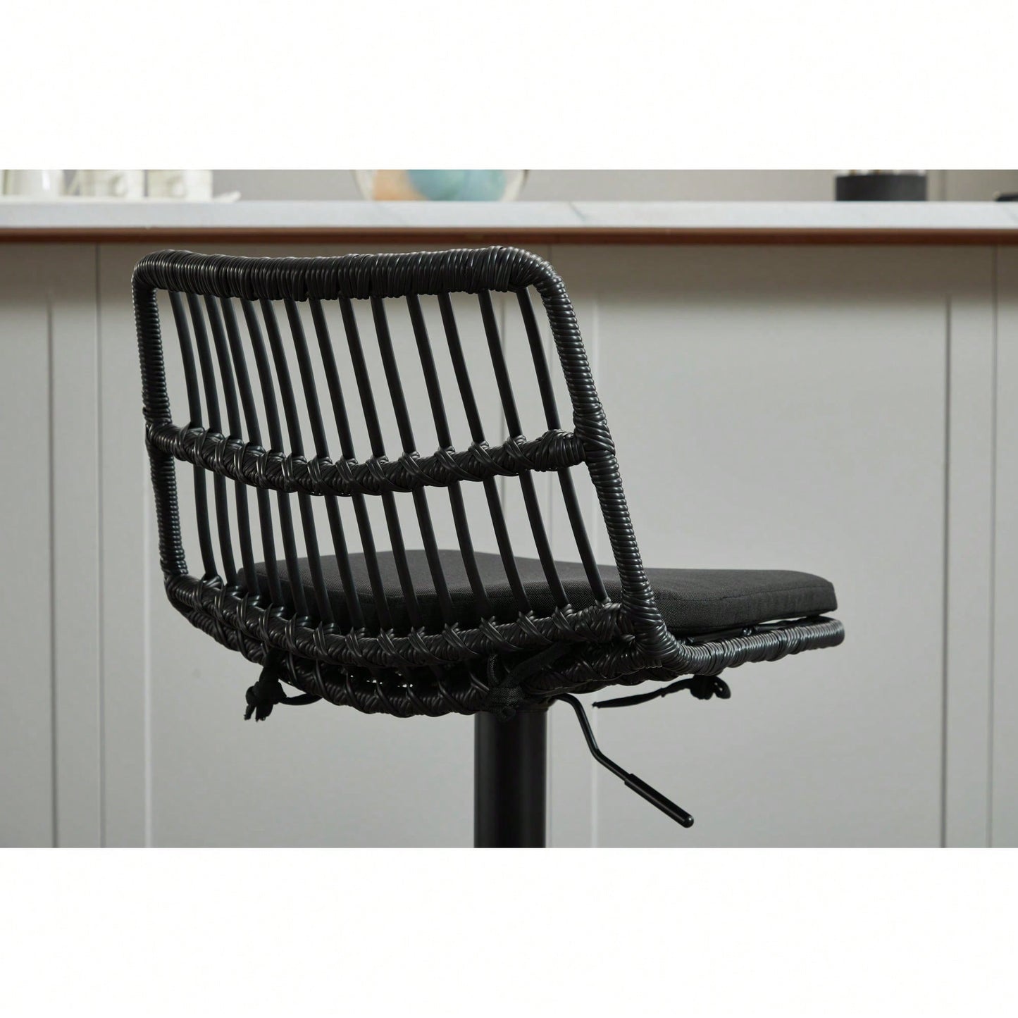 Set Of 2 360 Swivel Rattan Bar Stools With Footrest For Kitchen And Dining Room Counter Height Seating