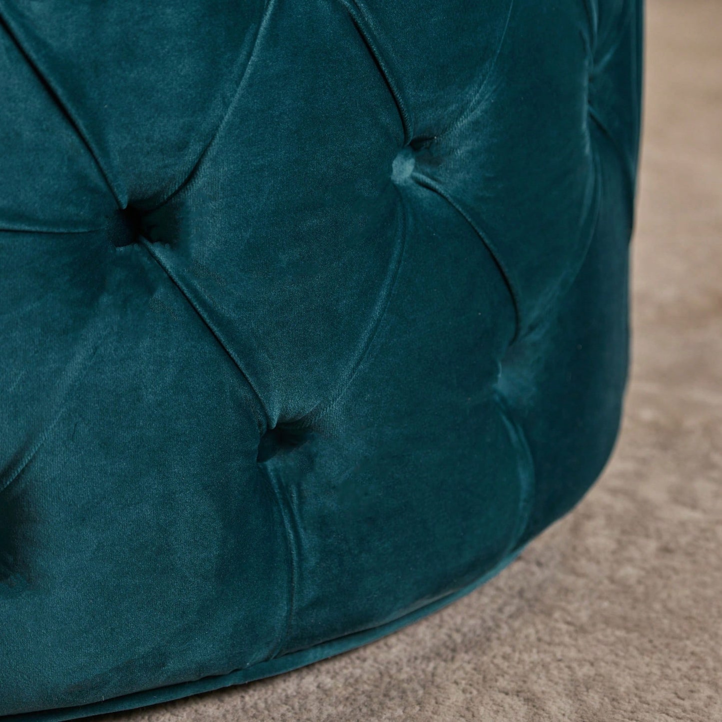 Elegant Ottoman For Stylish Home Décor And Comfortable Seating