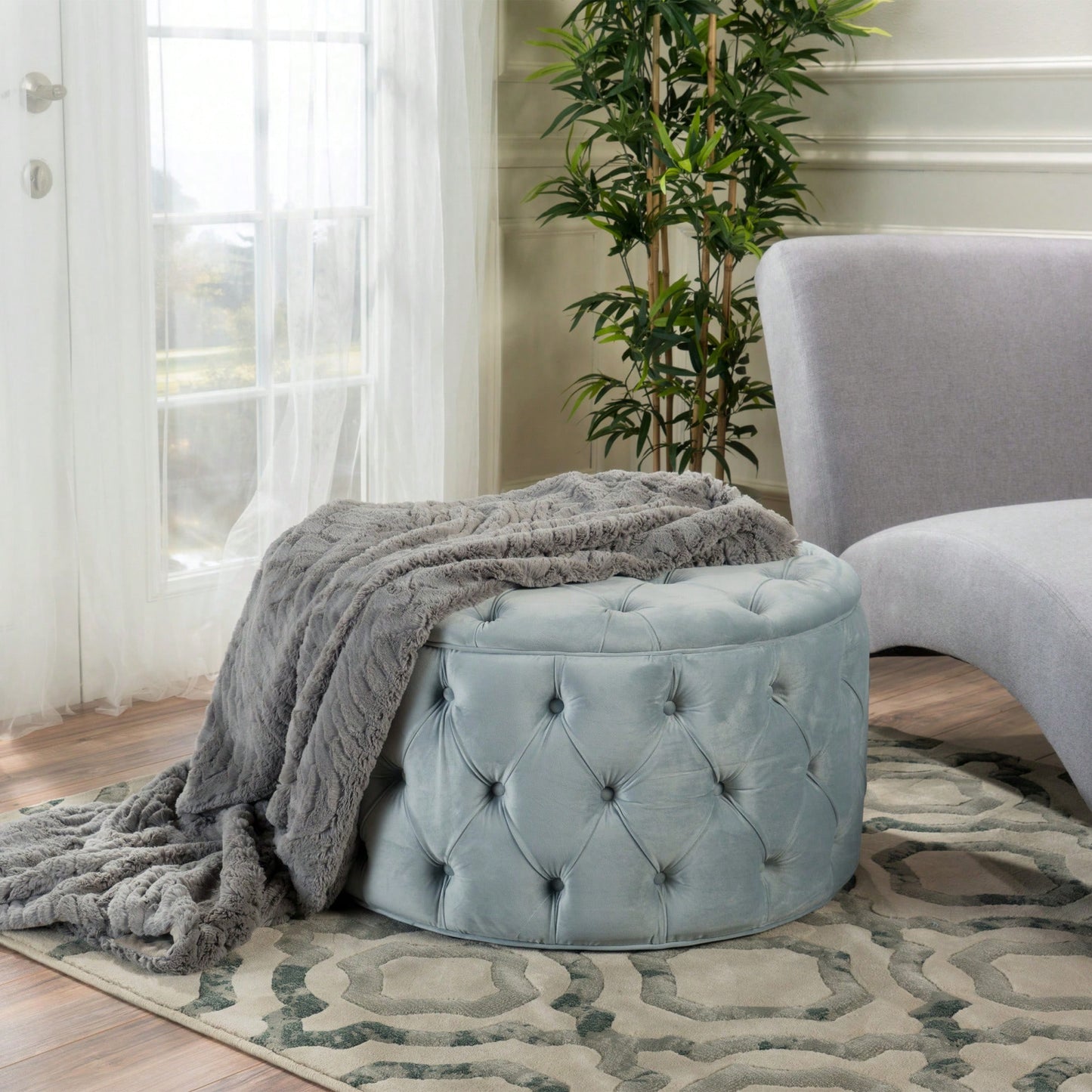 Elegant Ottoman For Stylish Home Décor And Comfortable Seating