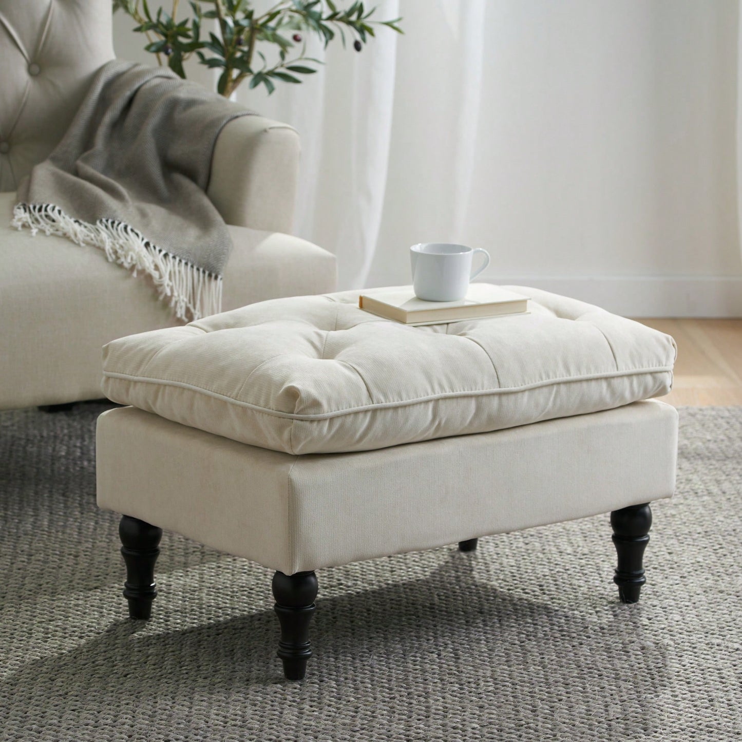 28 Inch Pillow Top Storage Ottoman For Living Room And Bedroom Decor