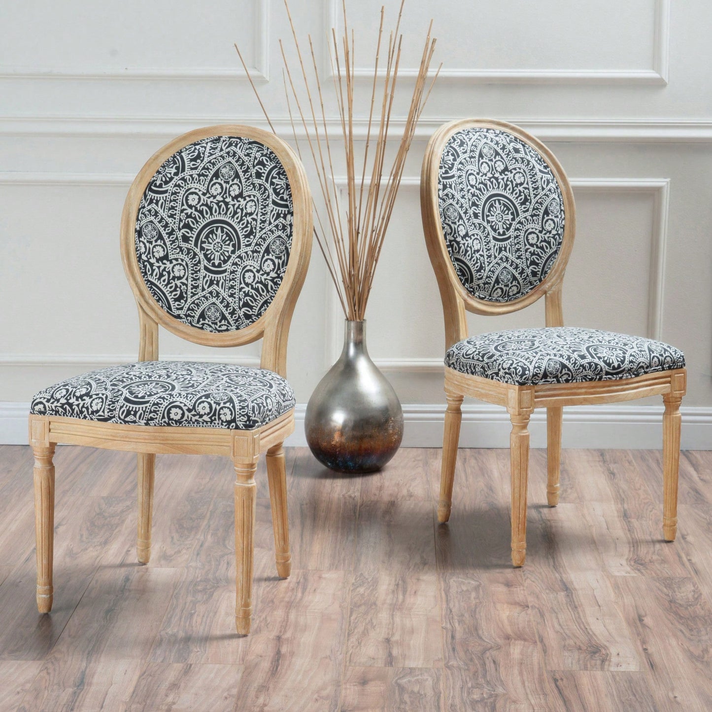 Set Of 2, Elegant Dining Chair Set For Modern Interiors - Comfortable And Stylish Seating For Home Or Restaurant