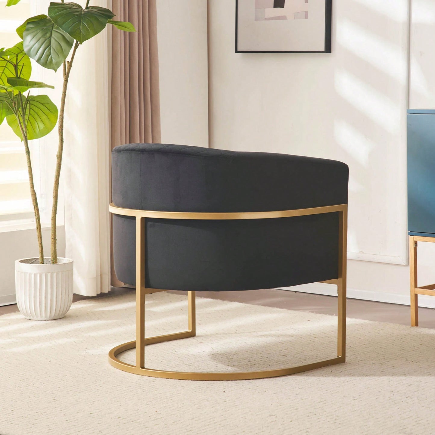 Curved Backrest Upholstered Velvet Chair With Gold Metal Bracket For Medieval Living Room Office Tea Room Lounge
