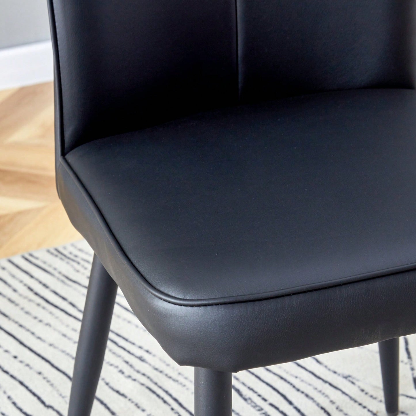PU Dining And Office Chair Set 4 Pieces With Black Metal Legs For Restaurants Living Rooms And Offices Light Gray
