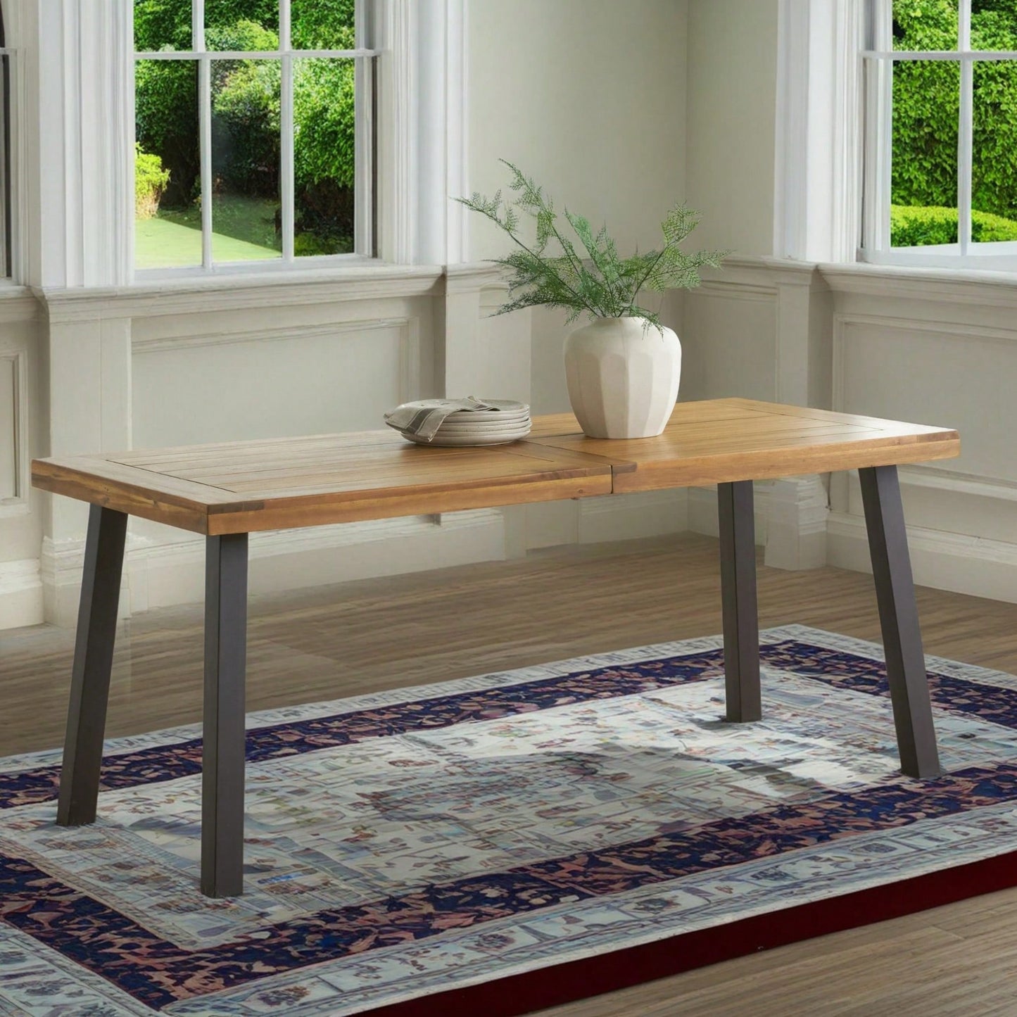 Elegant Modern Dining Table For Stylish Home Interiors