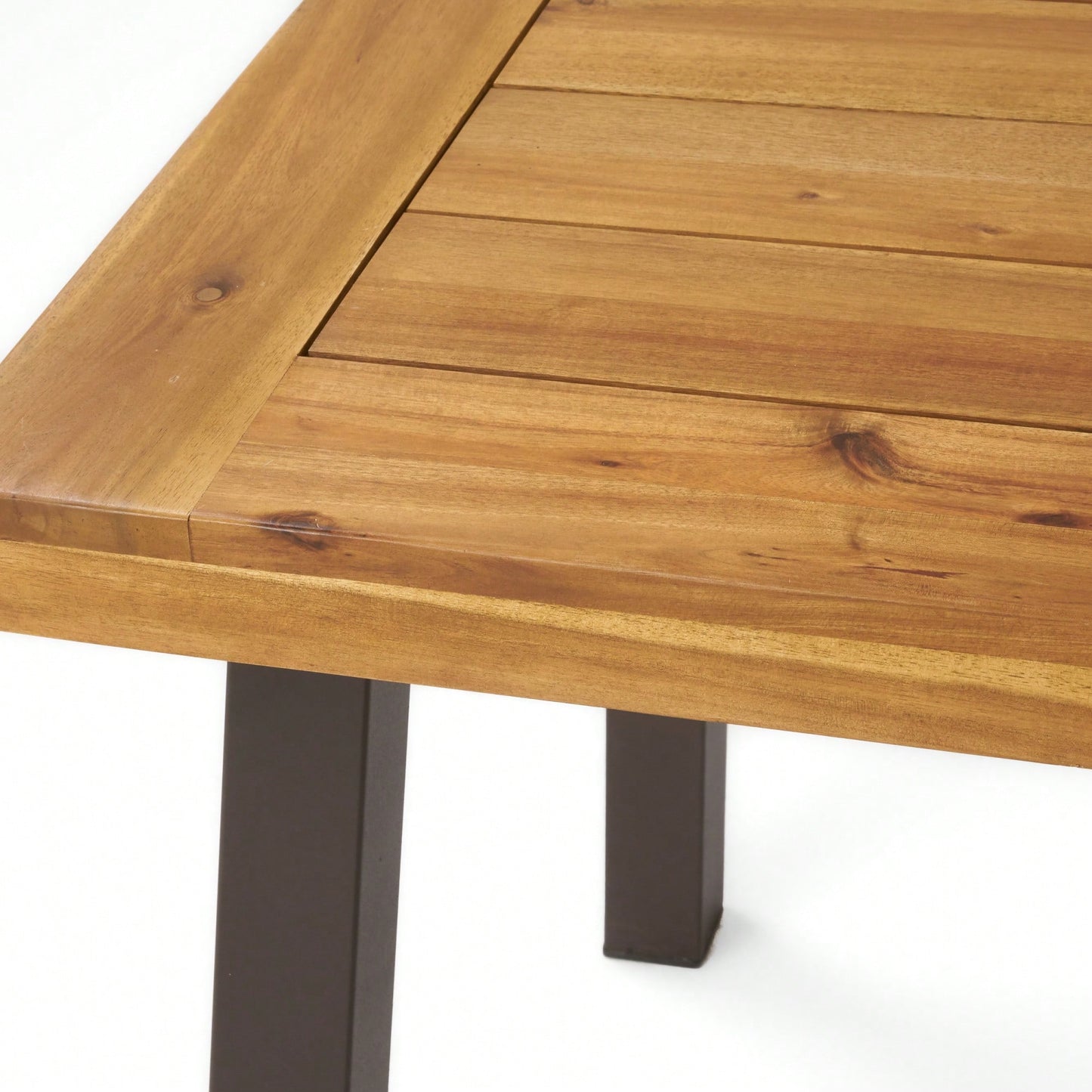 Elegant Modern Dining Table For Stylish Home Interiors