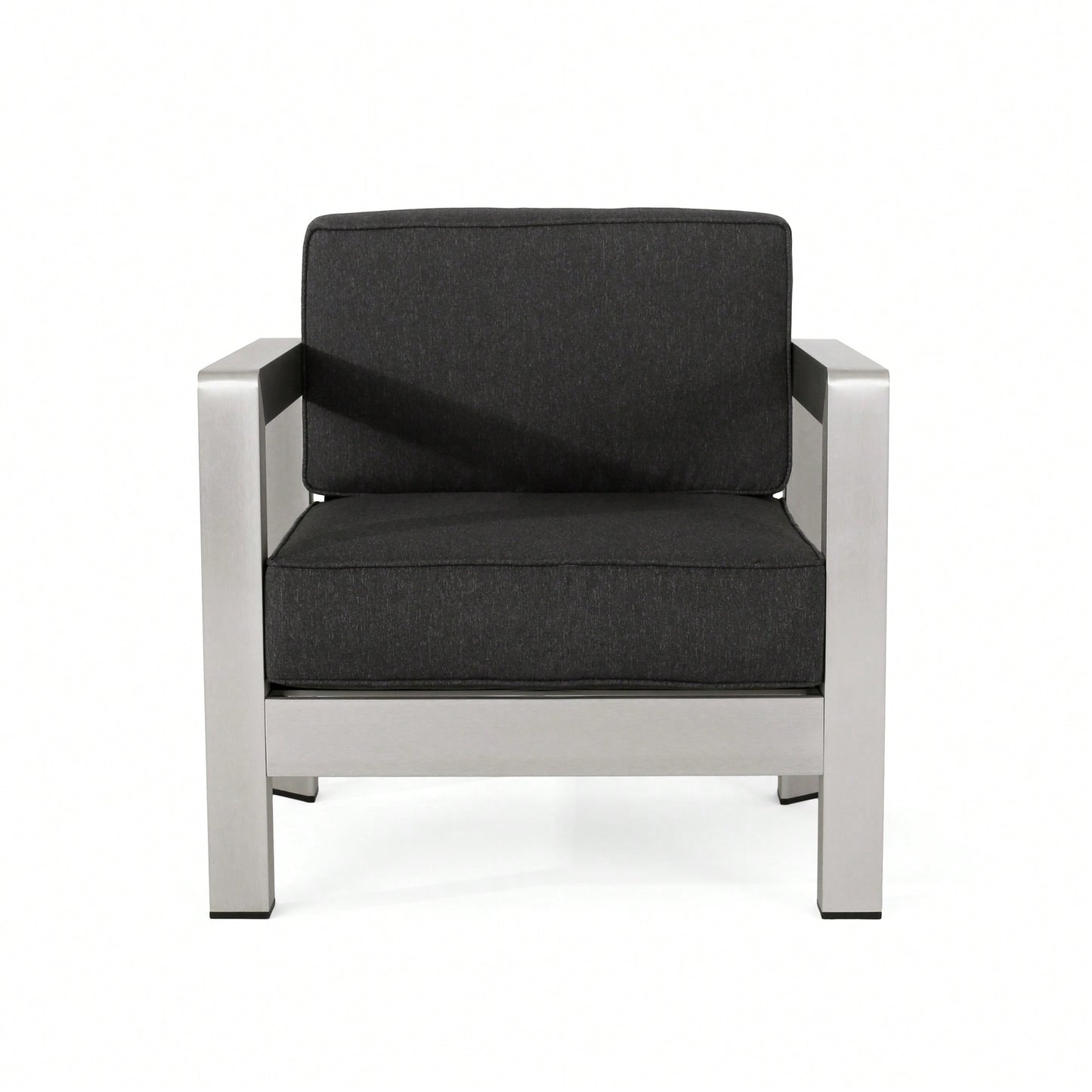 Elegant Modern Club Chair For Stylish Living Spaces