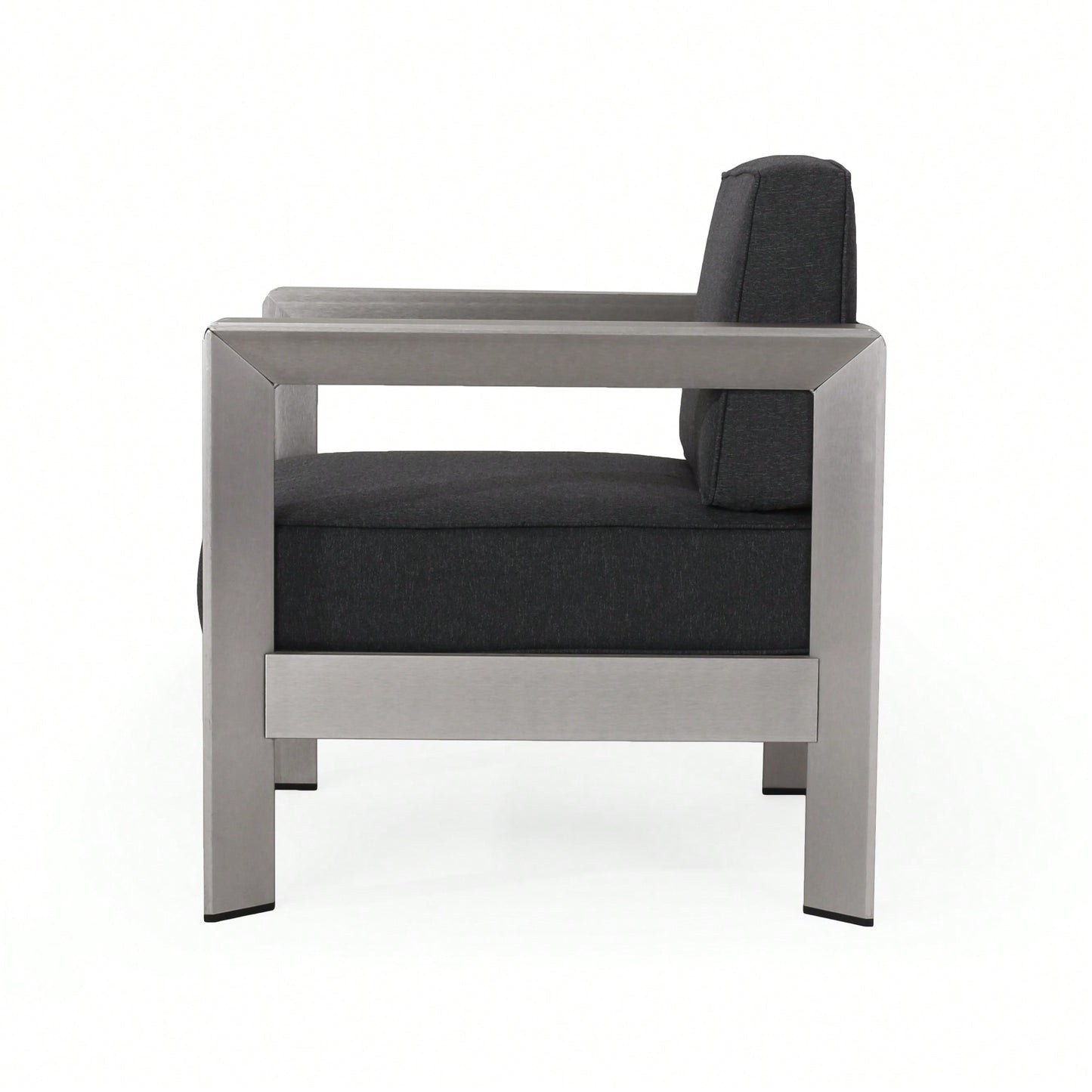 Elegant Modern Club Chair For Stylish Living Spaces