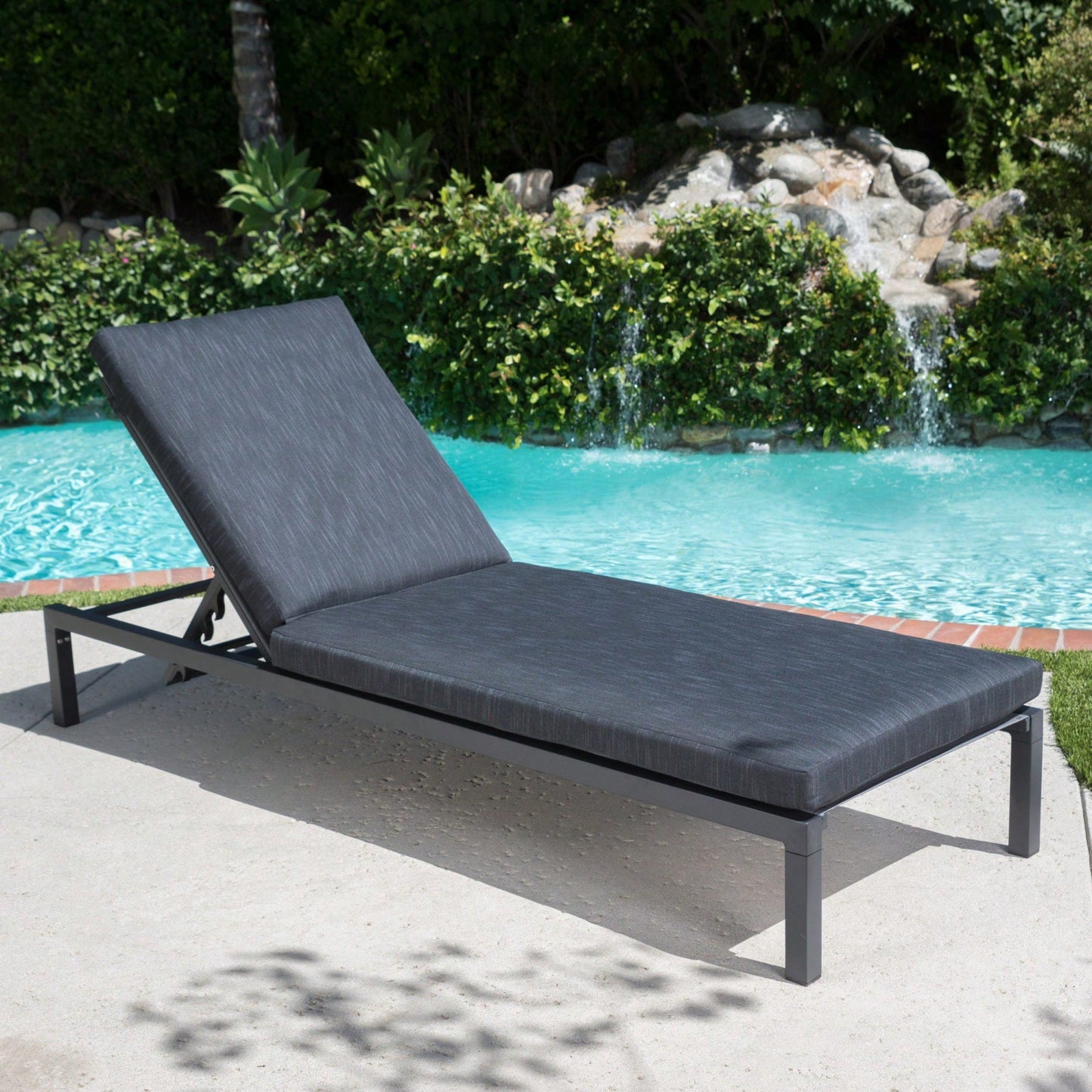 Chaise Lounge For Modern Living Spaces Dark Grey