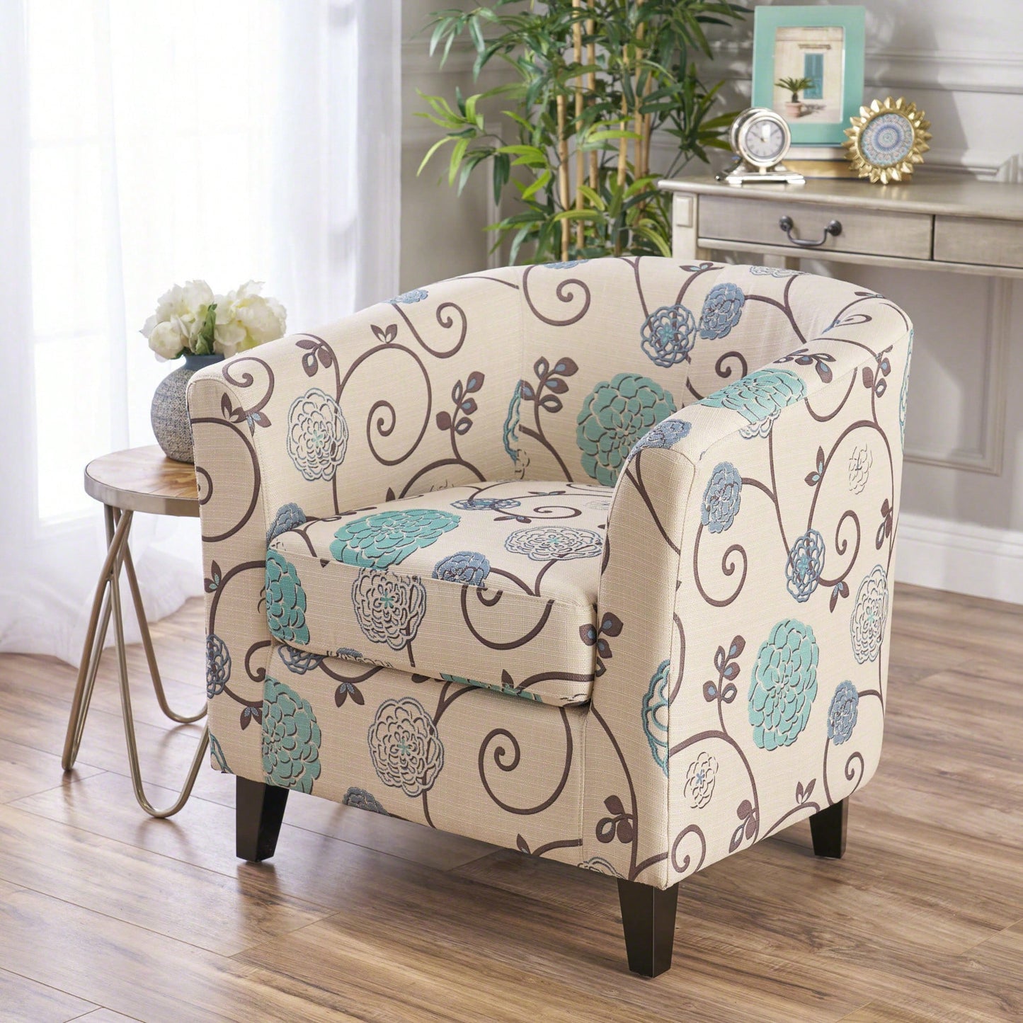 Elegant Modern Plaza Club Chair For Stylish Living Spaces