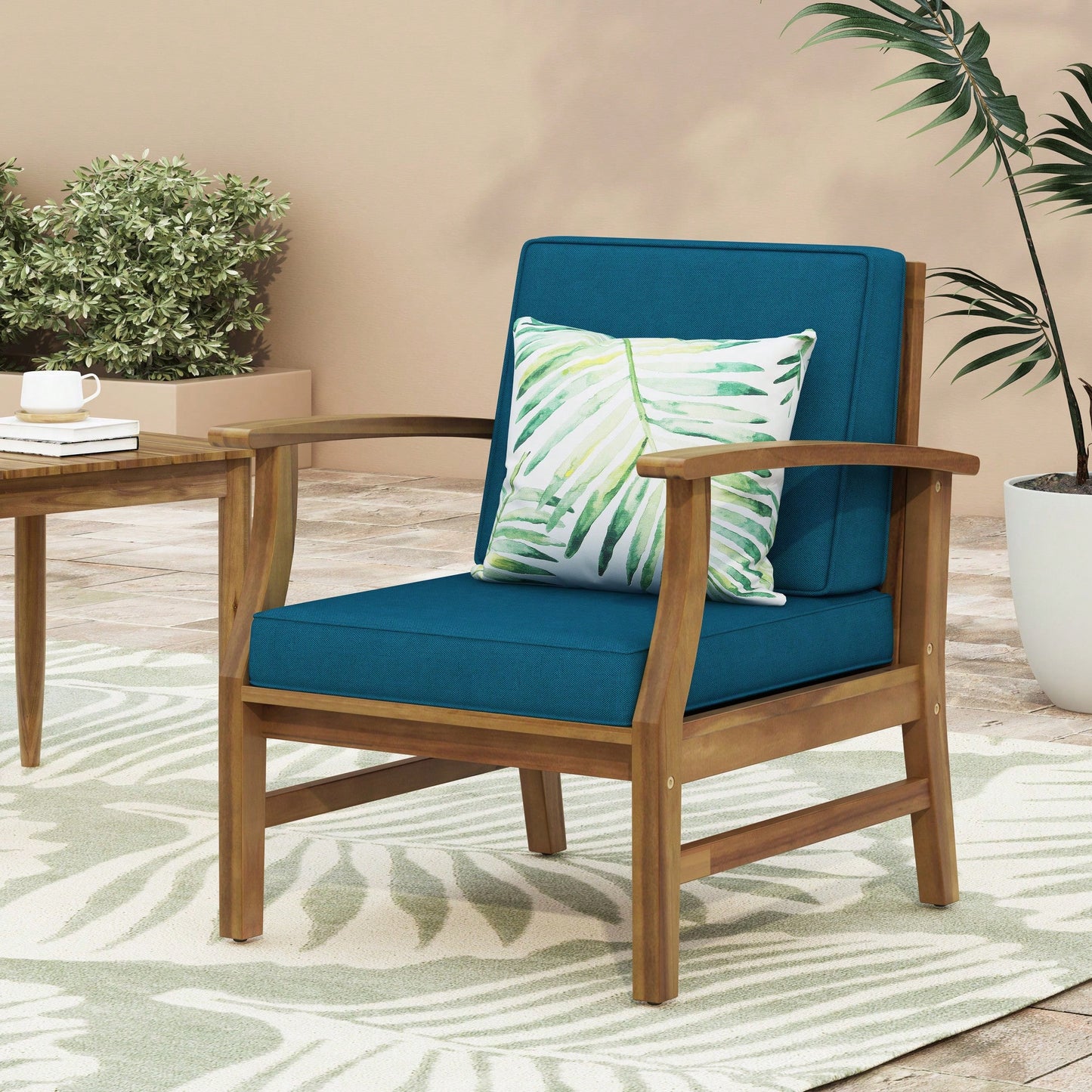 Elegant Modern Club Chair For Stylish Living Room And Lounge Spaces