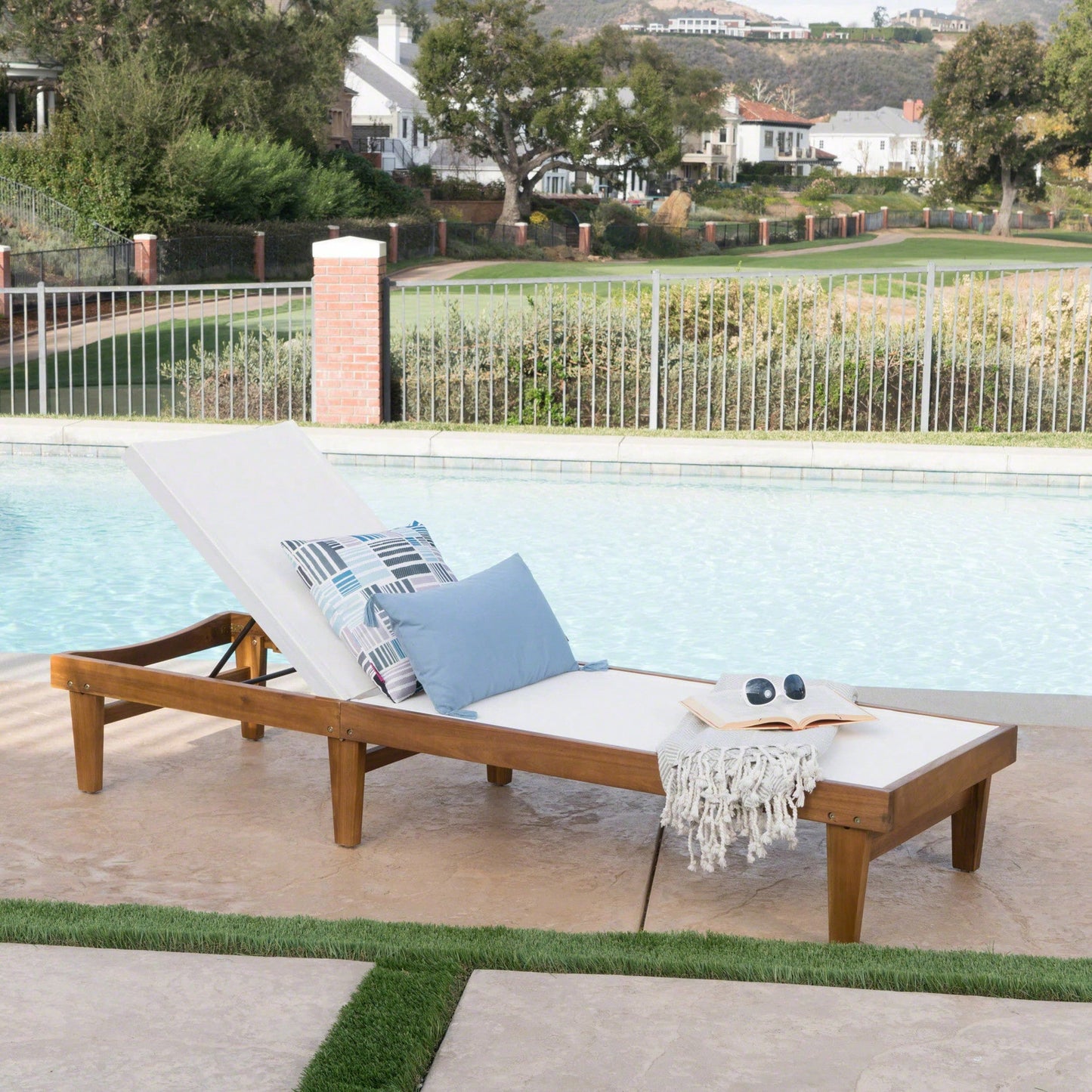 Mesh Outdoor Chaise Lounge For Relaxation And Comfort White