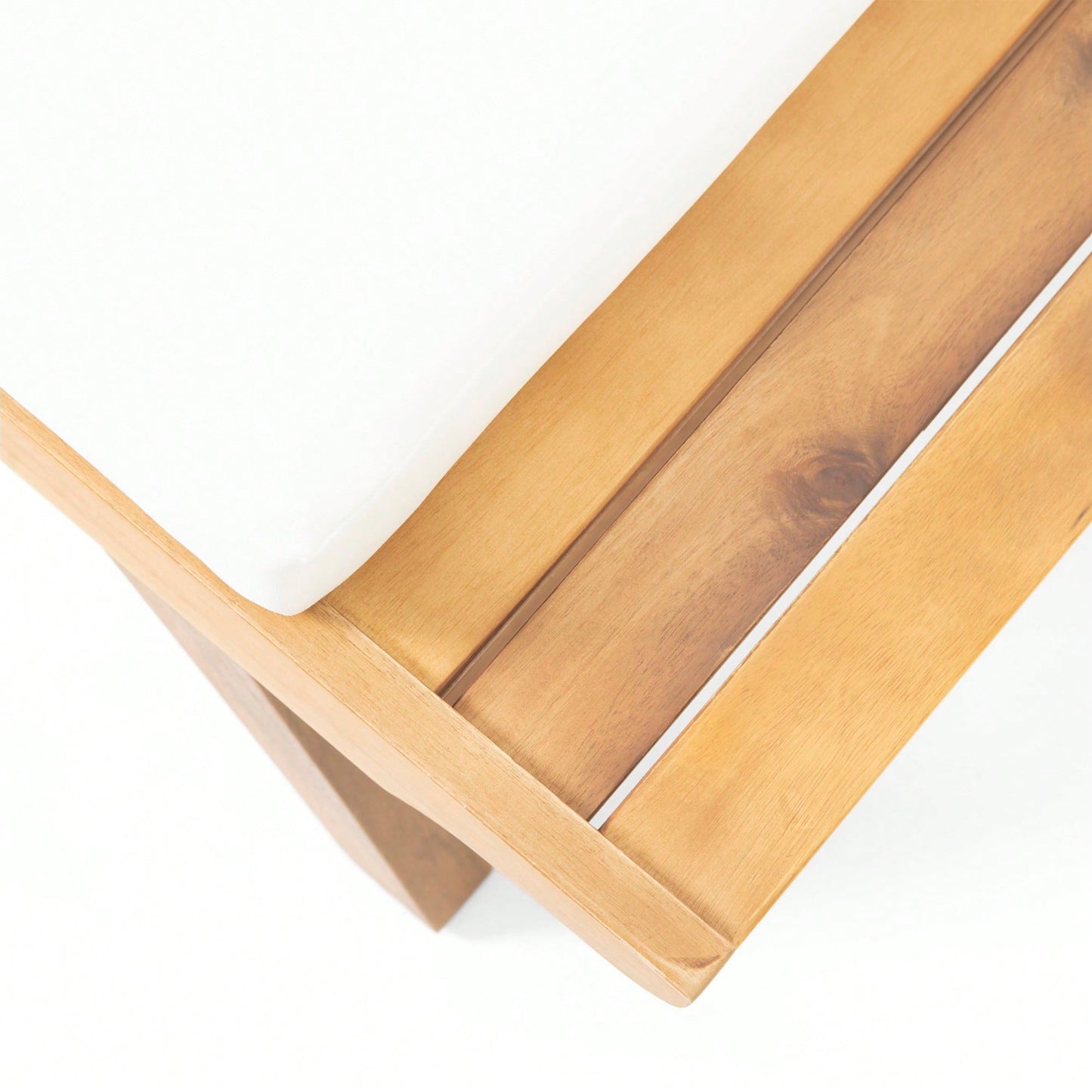 Elegant Modern Club Chair For Living Room And Office Seating