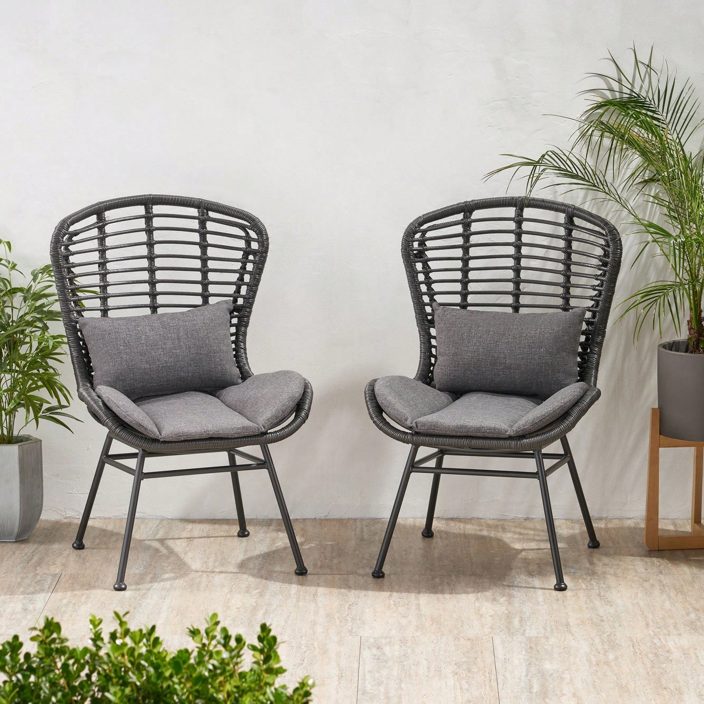 Elegant Upholstered Accent Chair For Living Room And Home Decor