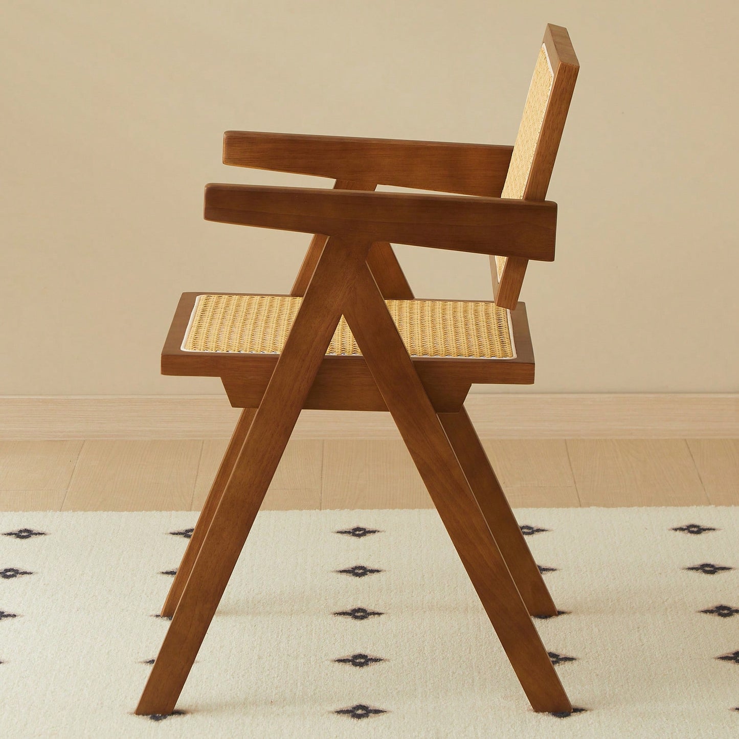 Set Of 2 Rubber Wood Dining Chairs With Rattan Weaving Armrests For Living Room Simple And Elegant Design Natural