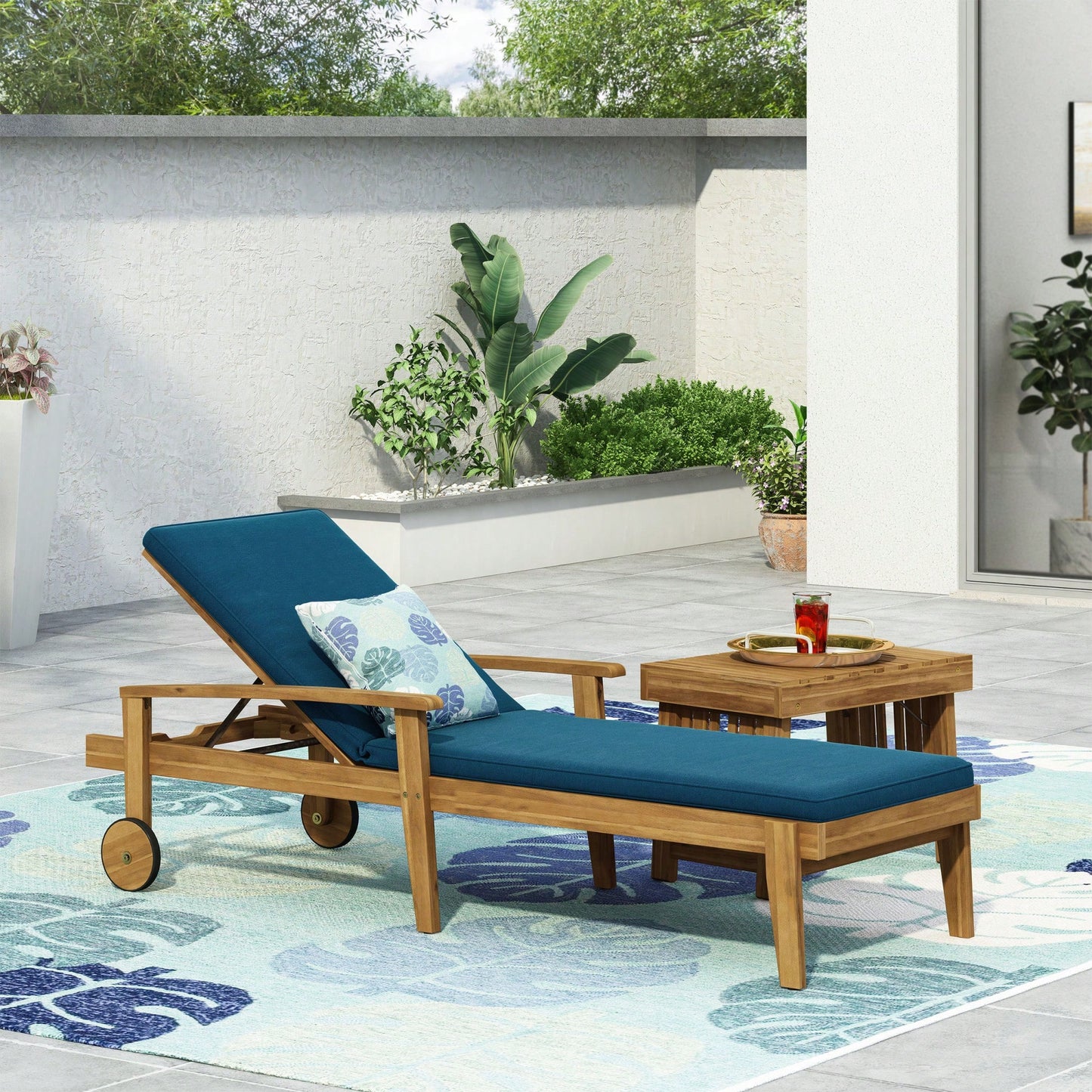 Elegant Modern Chaise Lounge For Stylish Living Room Decor