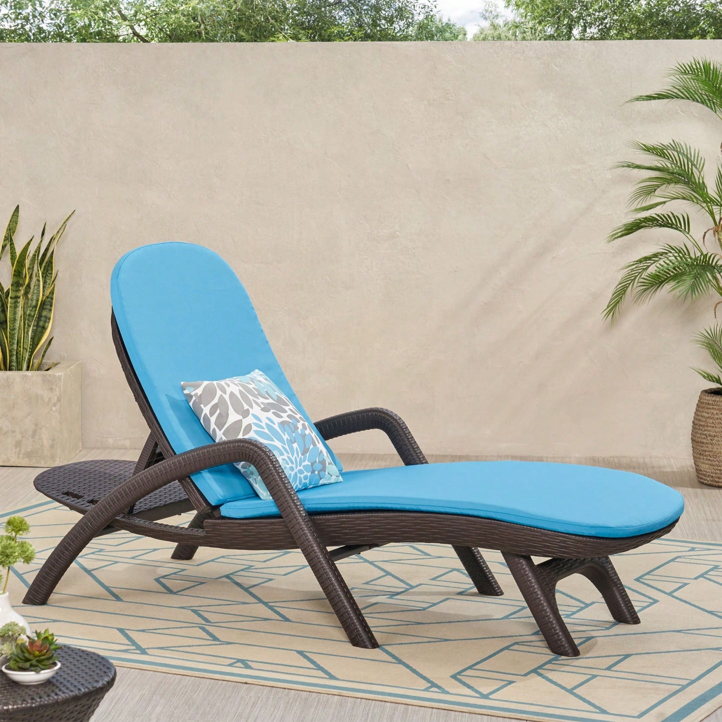 Comfortable Chaise Lounge With Soft Cushion For Relaxation And Style