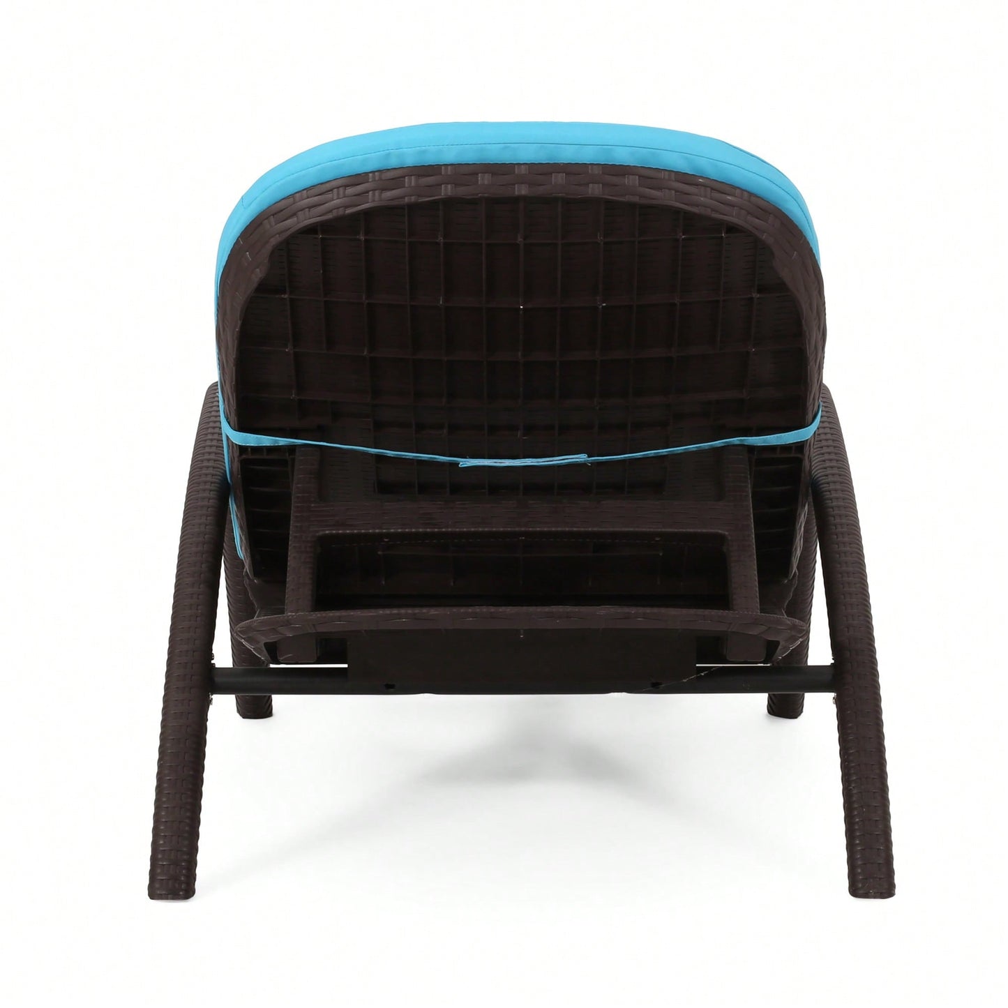Comfortable Chaise Lounge With Soft Cushion For Relaxation And Style