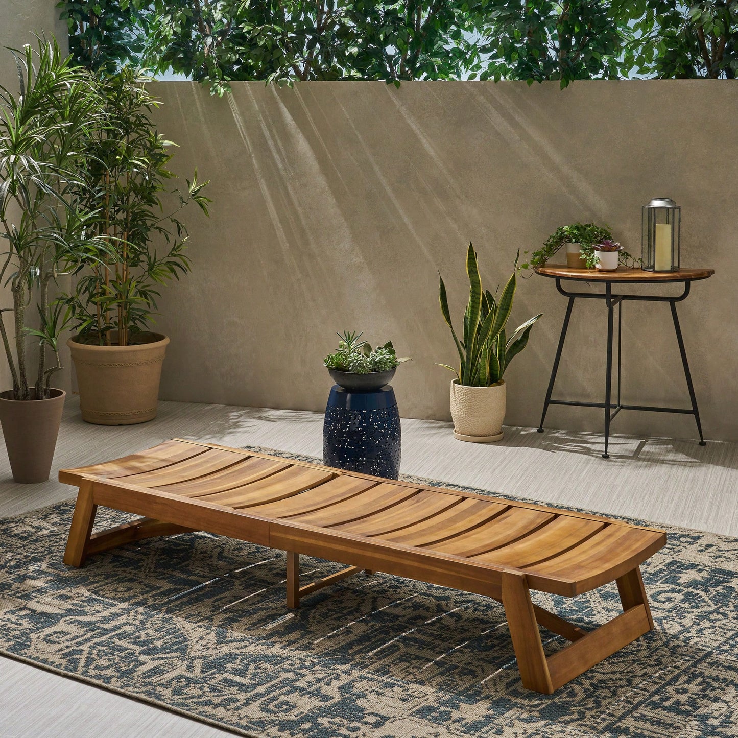Luxurious Modern Chaise Lounge For Stylish Home Decor And Relaxation