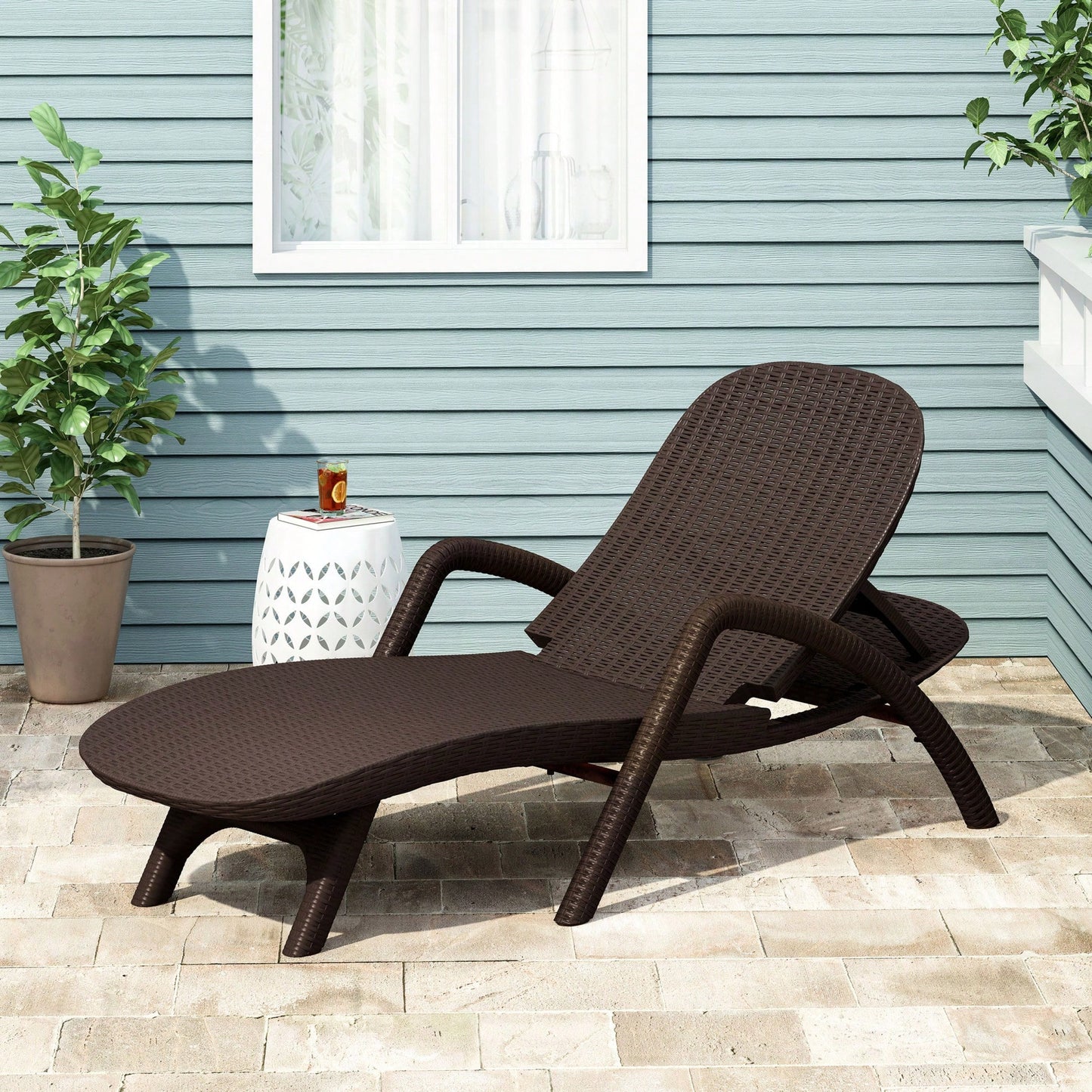 Elegant Modern Chaise Lounge For Stylish Living Spaces
