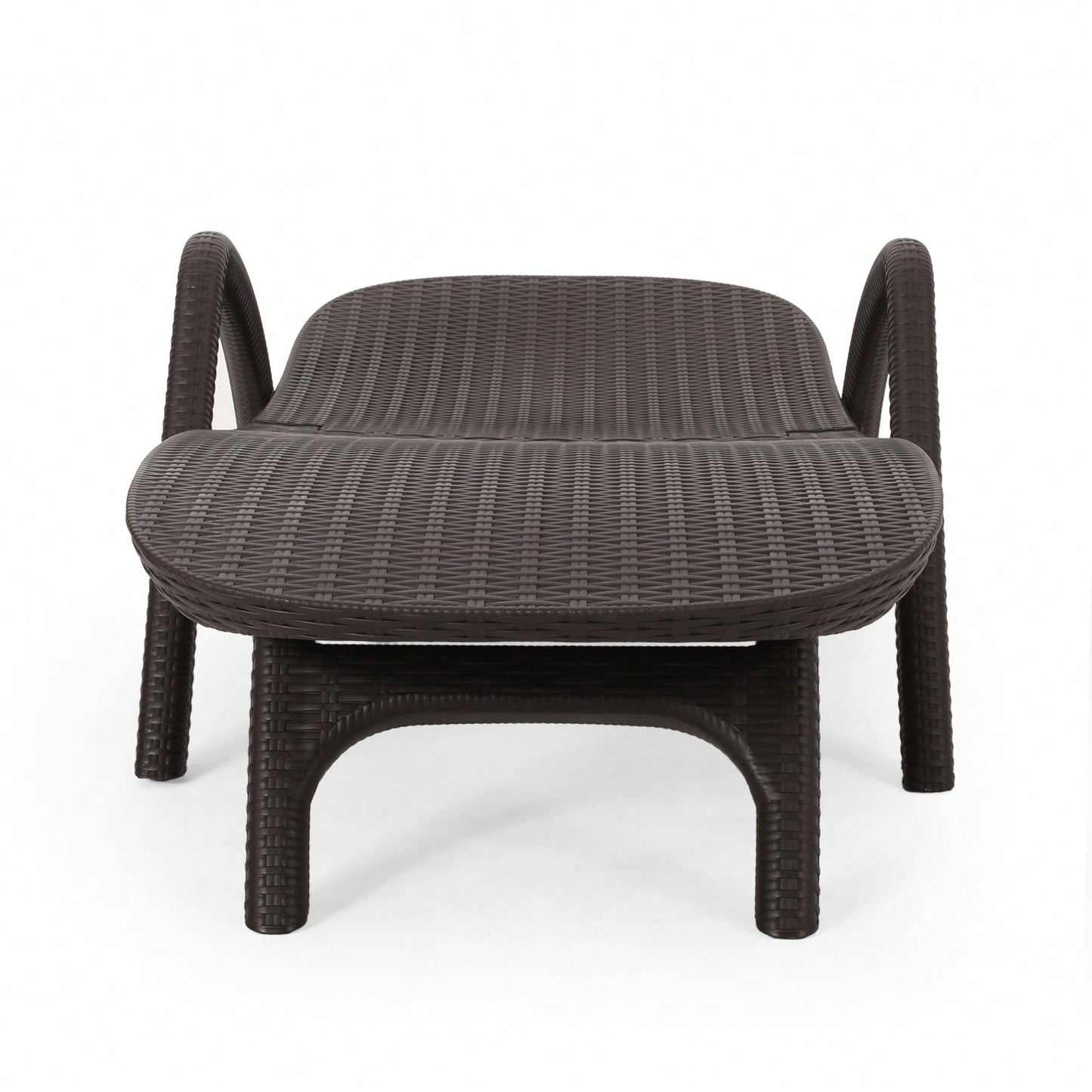 Elegant Modern Chaise Lounge For Stylish Living Spaces