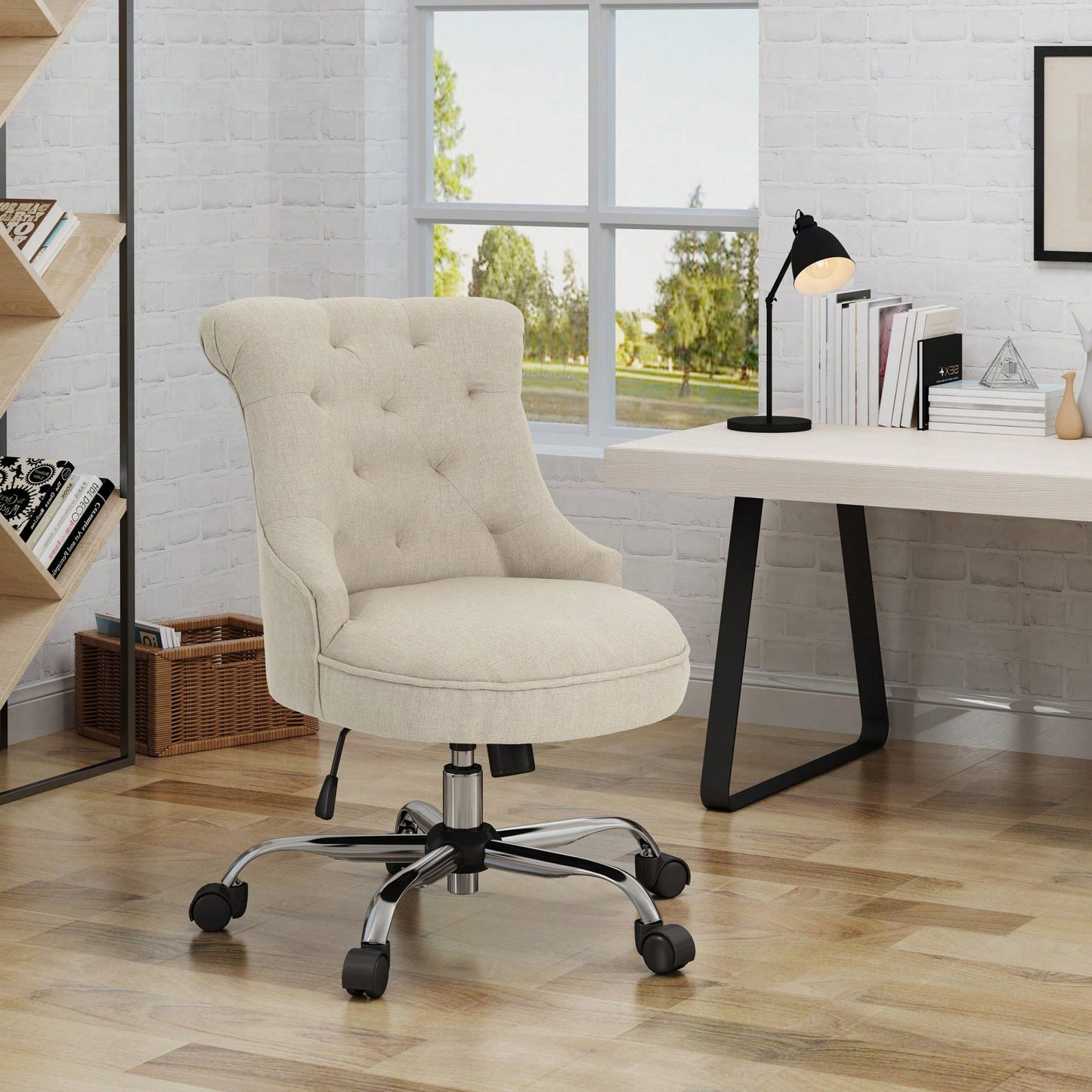 Ergonomic Adjustable Office Chair With Lumbar Support And Breathable Mesh Back