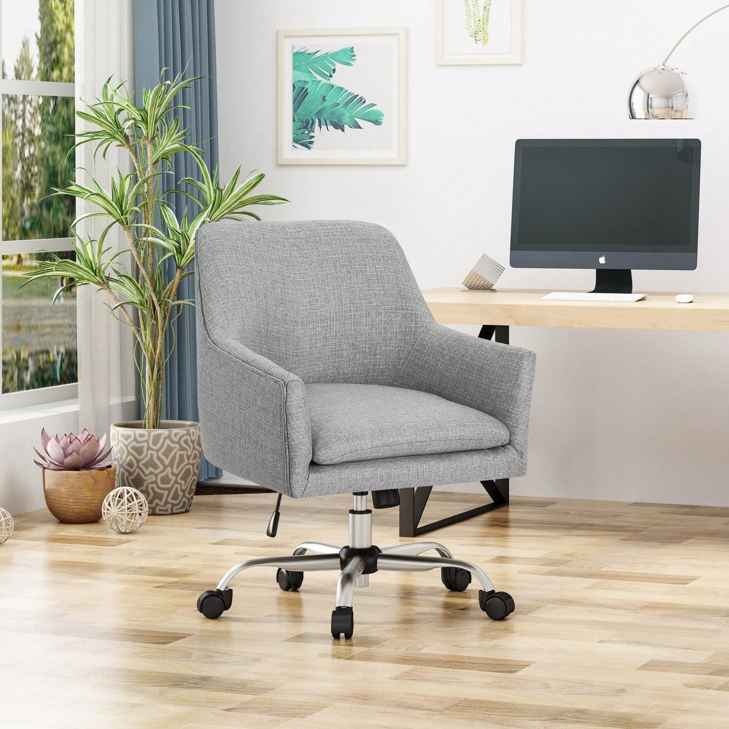 Ergonomic Adjustable Office Chair With Lumbar Support And Breathable Mesh Back