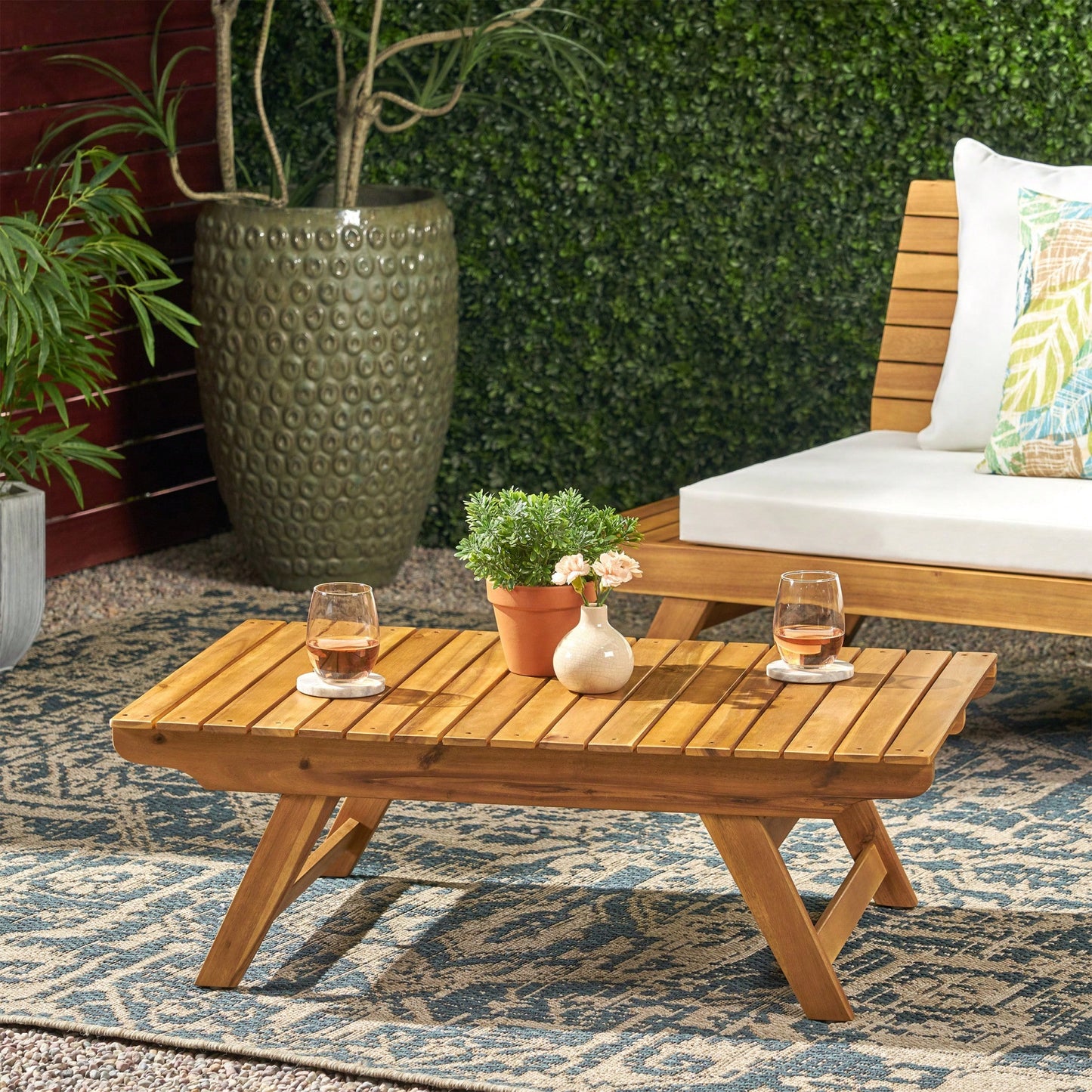 Stylish Modern Coffee Table With Elegant Design And Durable Construction