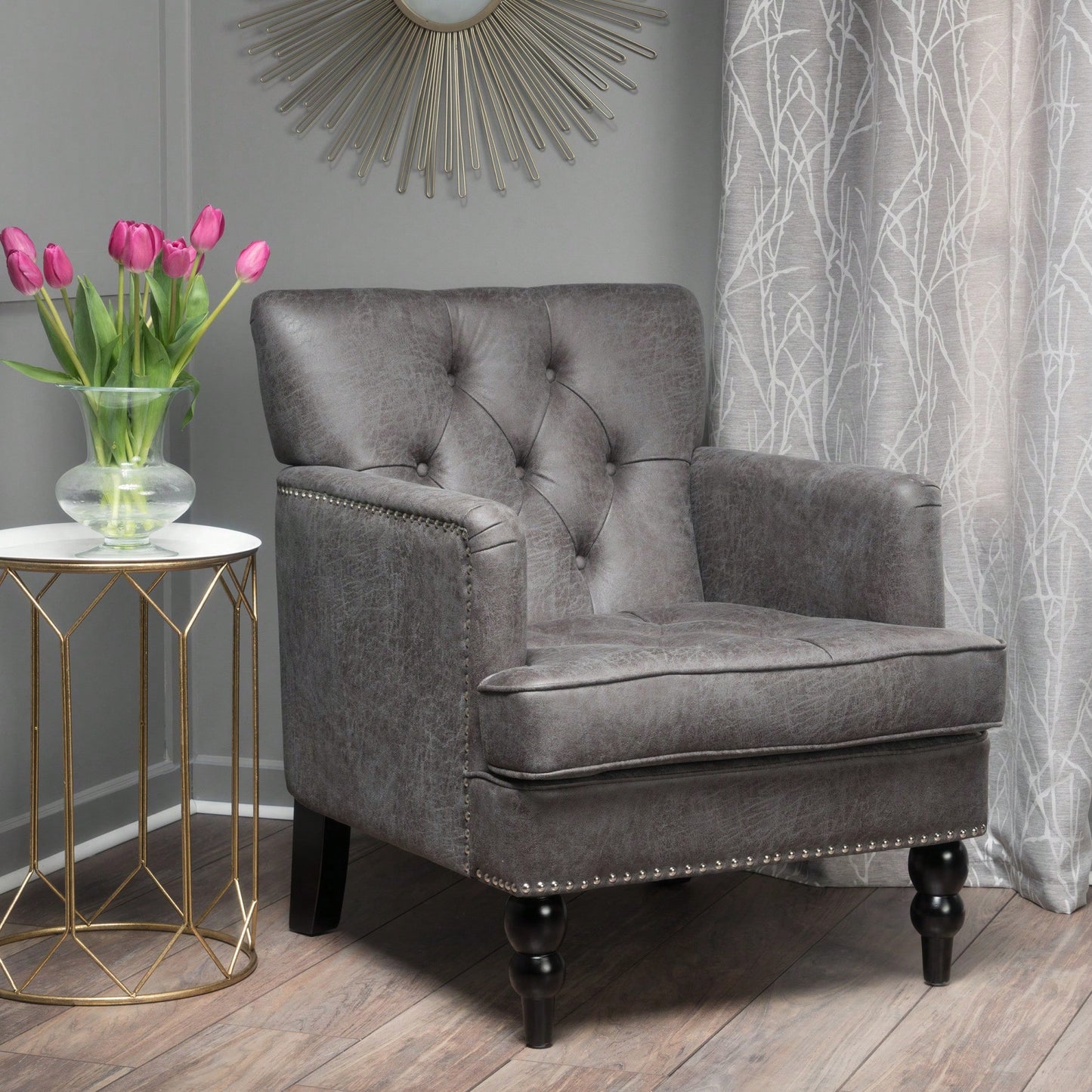 Elegant Tufted Club Chair For Living Room And Office Seating