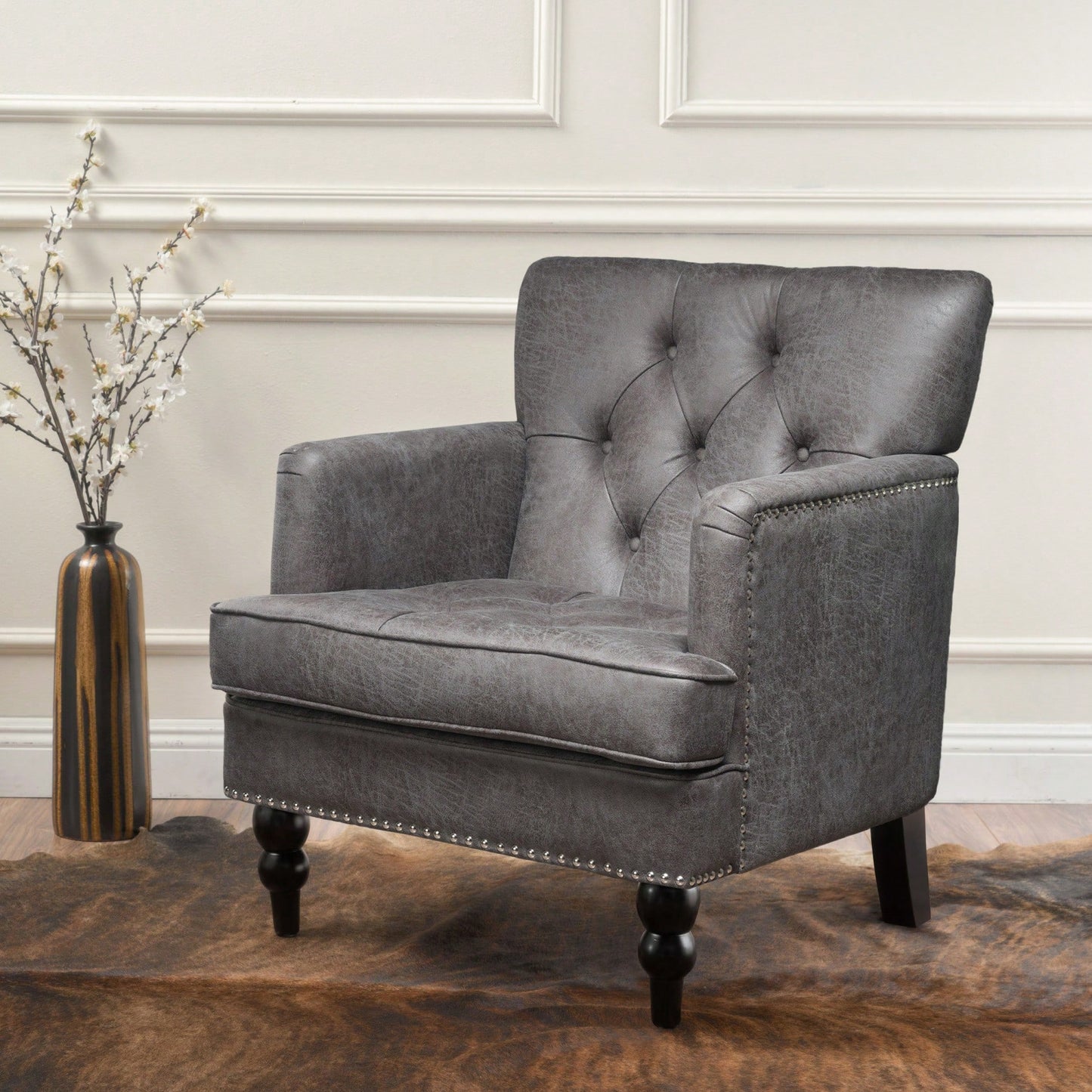 Elegant Tufted Club Chair For Living Room And Office Seating