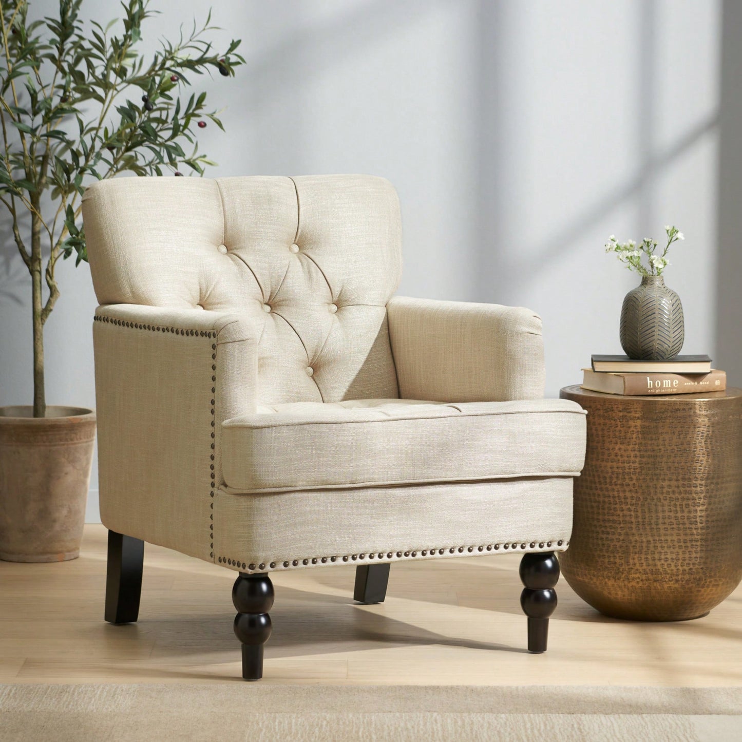 Elegant Tufted Club Chair For Living Room And Office Seating